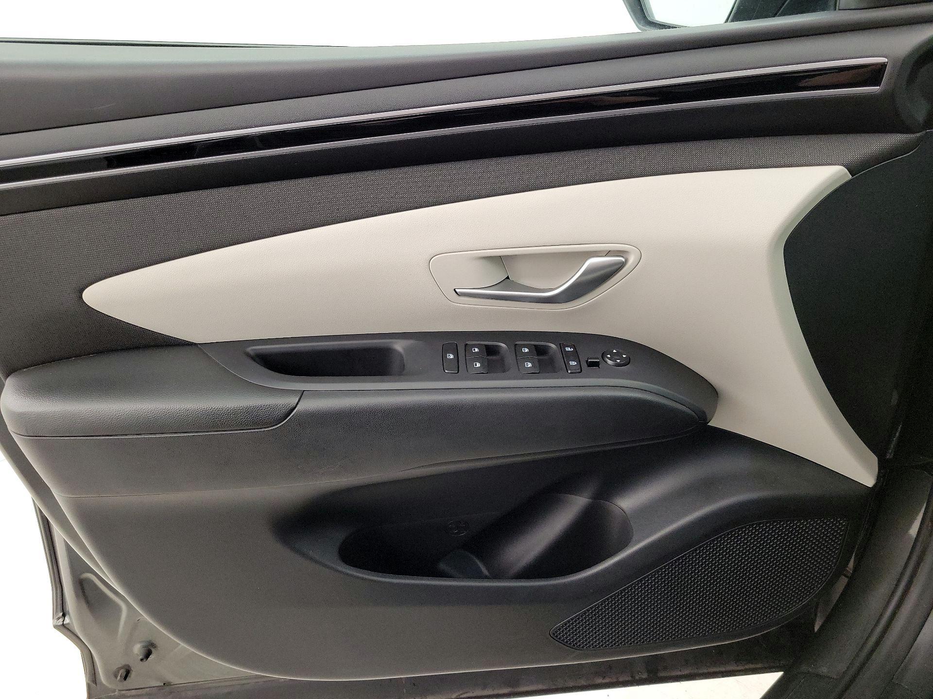 Thumbnail: 2023 Hyundai Tucson - 12