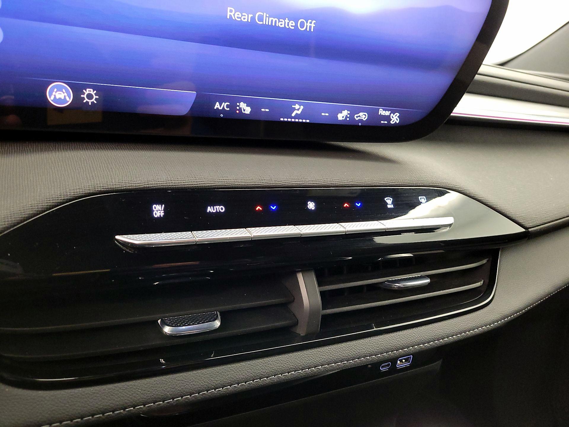 Thumbnail: 2025 Buick Enclave - 16