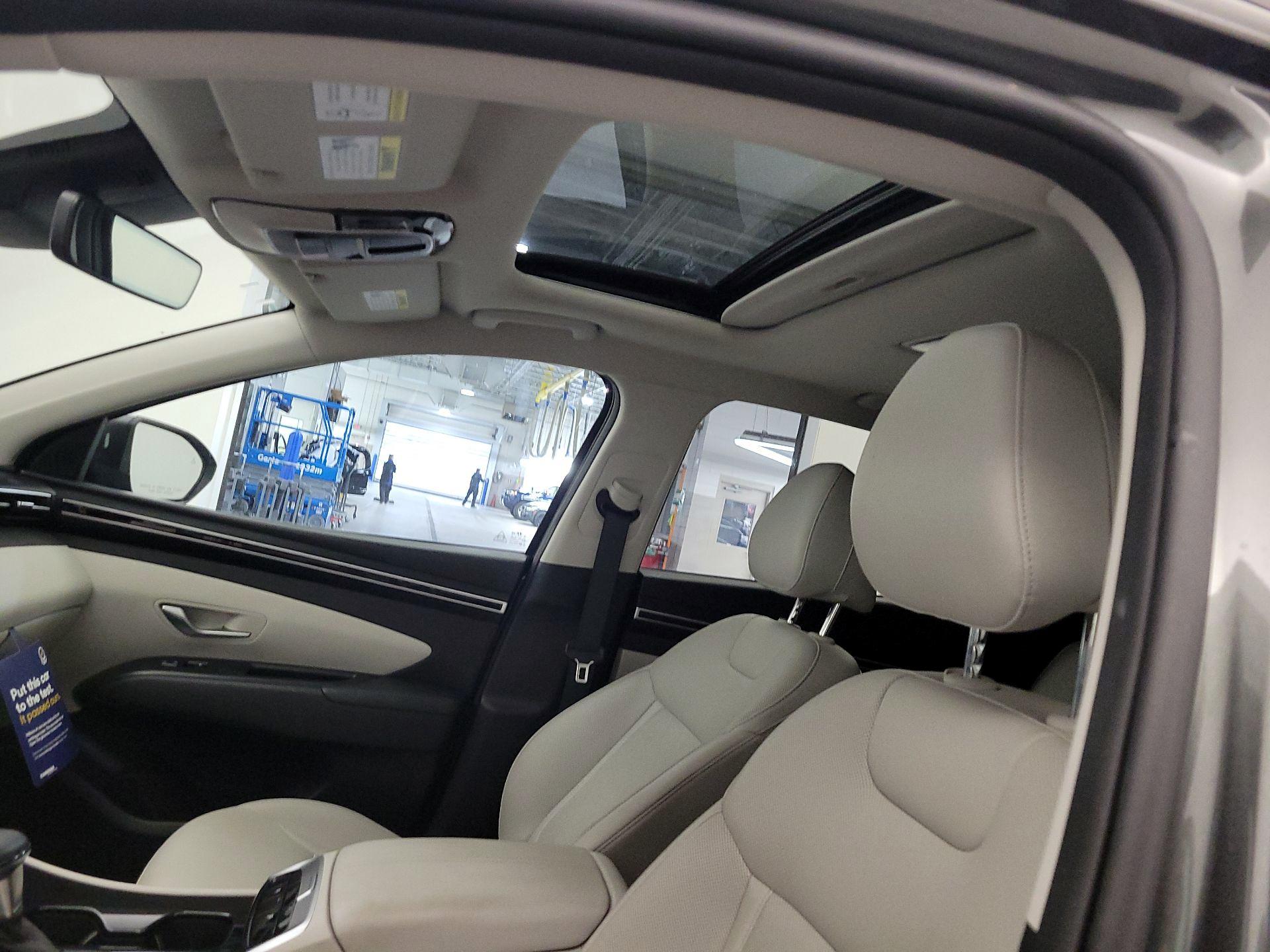 Thumbnail: 2023 Hyundai Tucson - 19