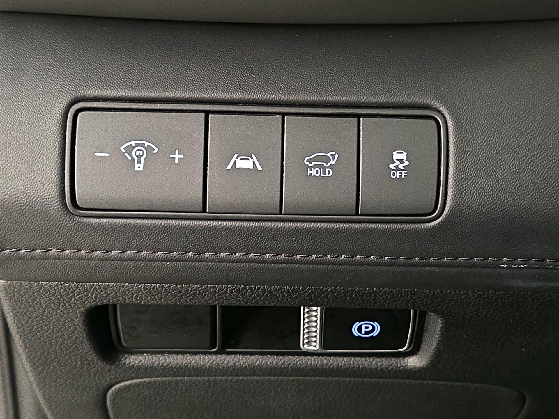 Thumbnail: 2023 Hyundai Santa Fe - 13