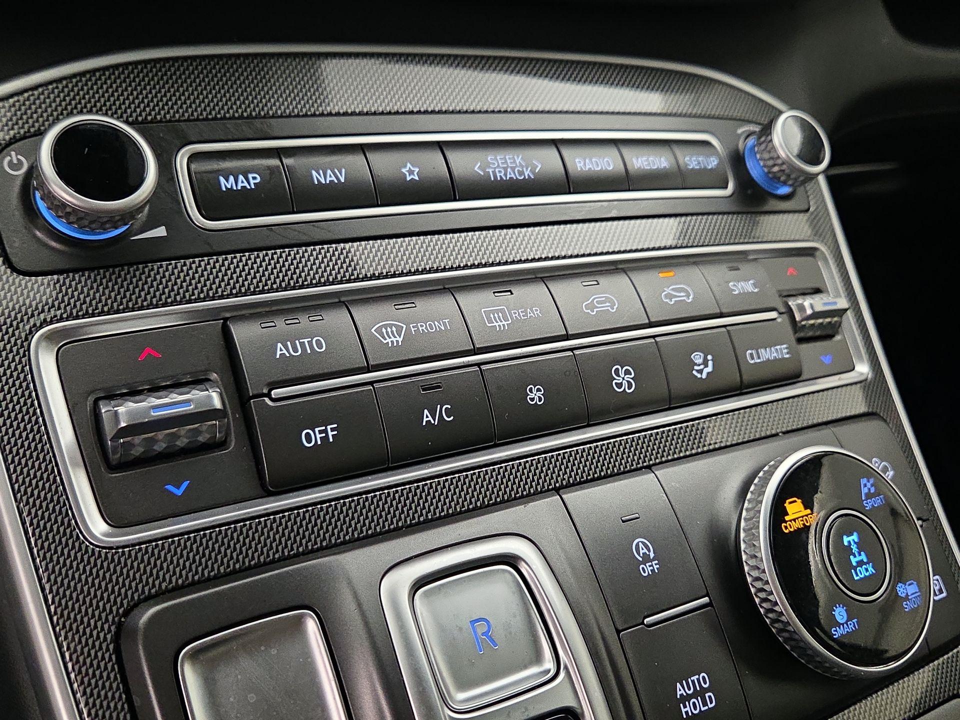 Thumbnail: 2023 Hyundai Santa Fe - 16