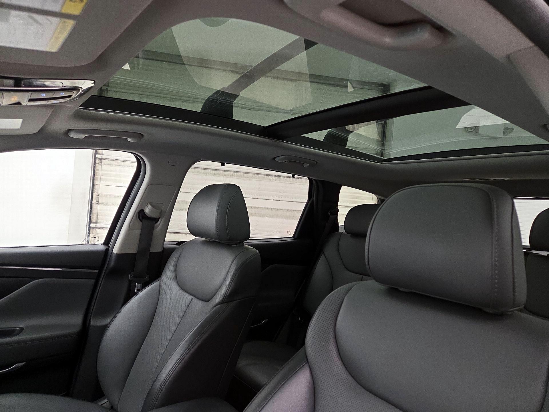 Thumbnail: 2023 Hyundai Santa Fe - 19