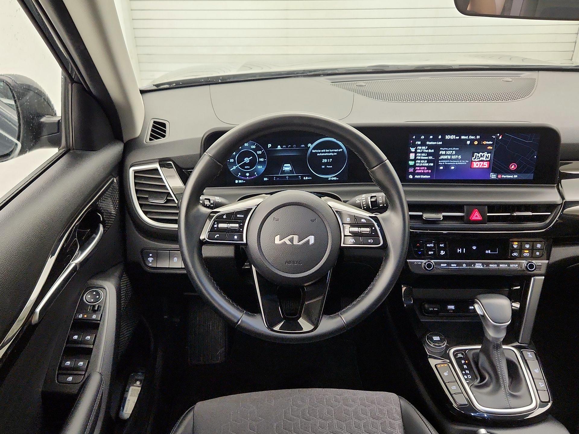 Thumbnail: 2024 Kia Seltos - 10