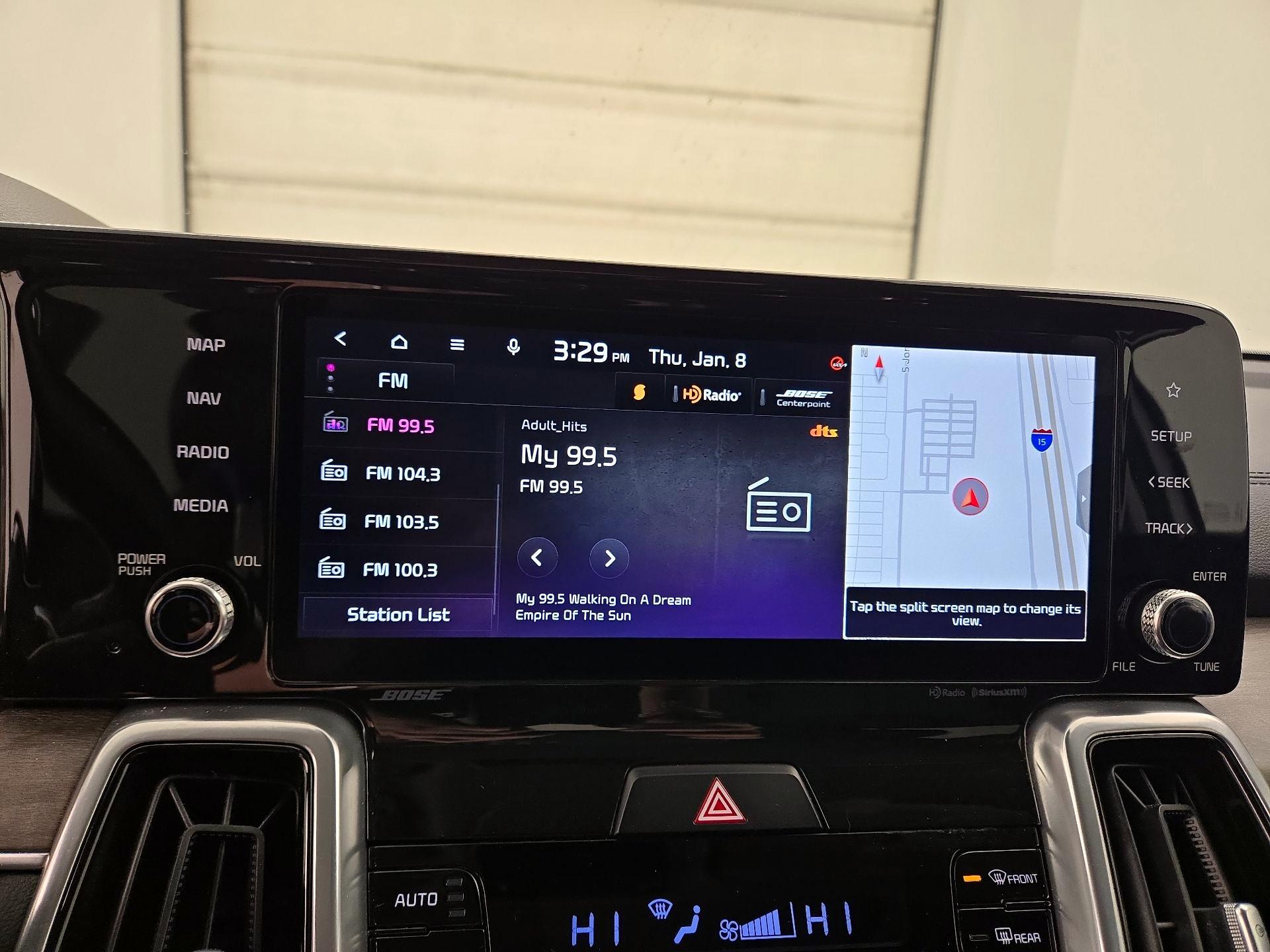 Thumbnail: 2023 Kia Sorento - 16