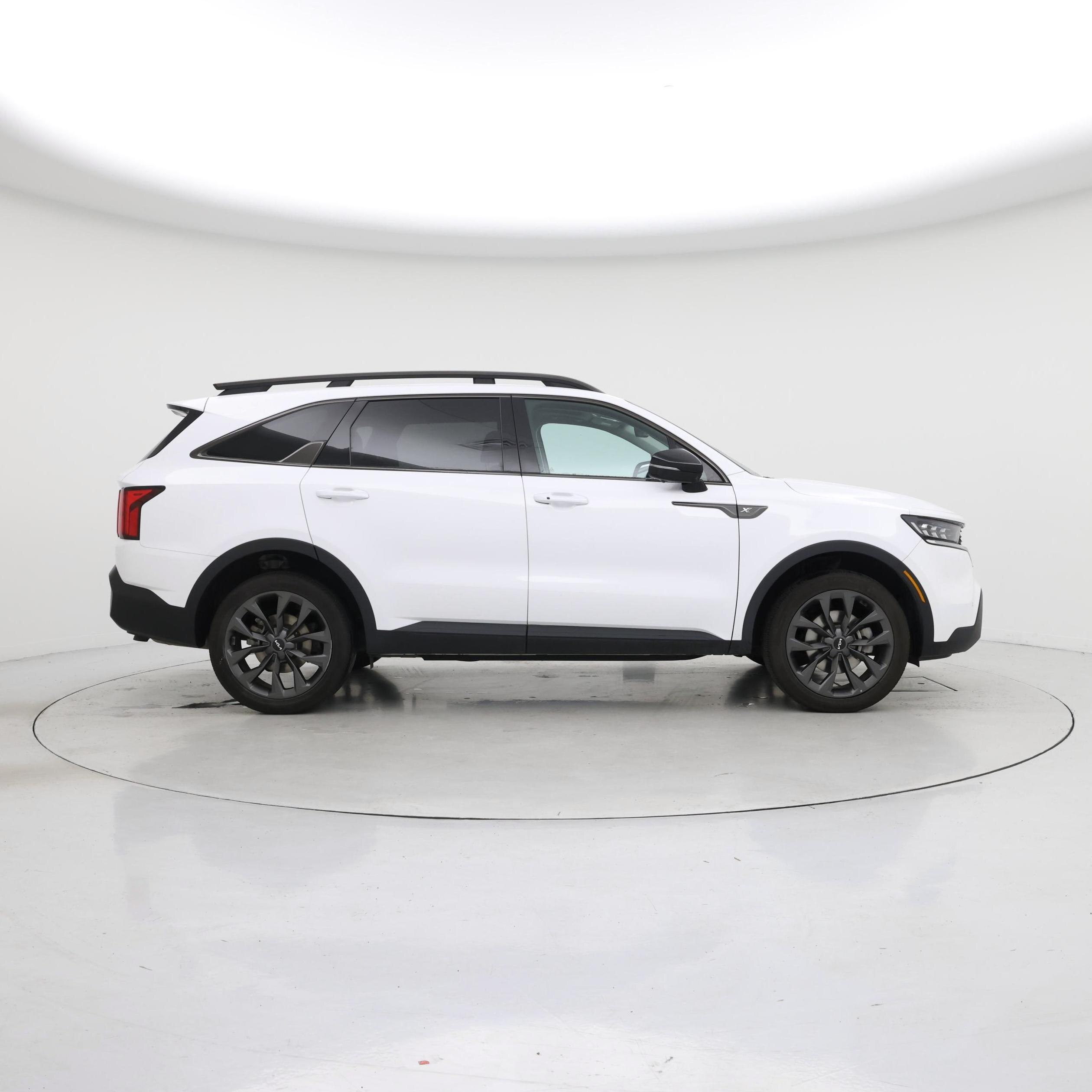 Thumbnail: 2023 Kia Sorento - 7