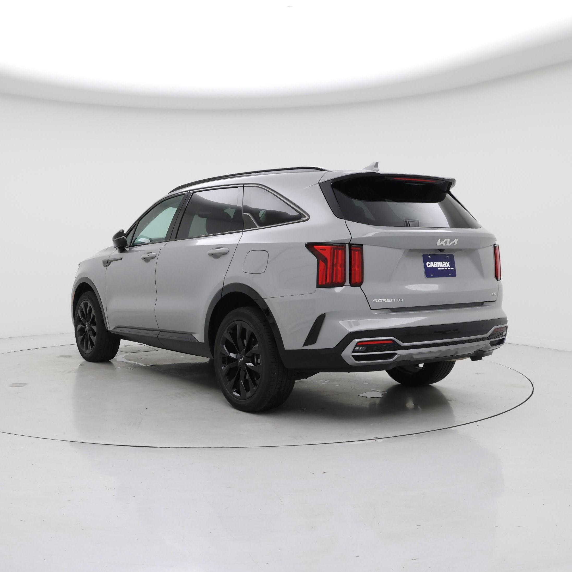 Thumbnail: 2023 Kia Sorento - 2