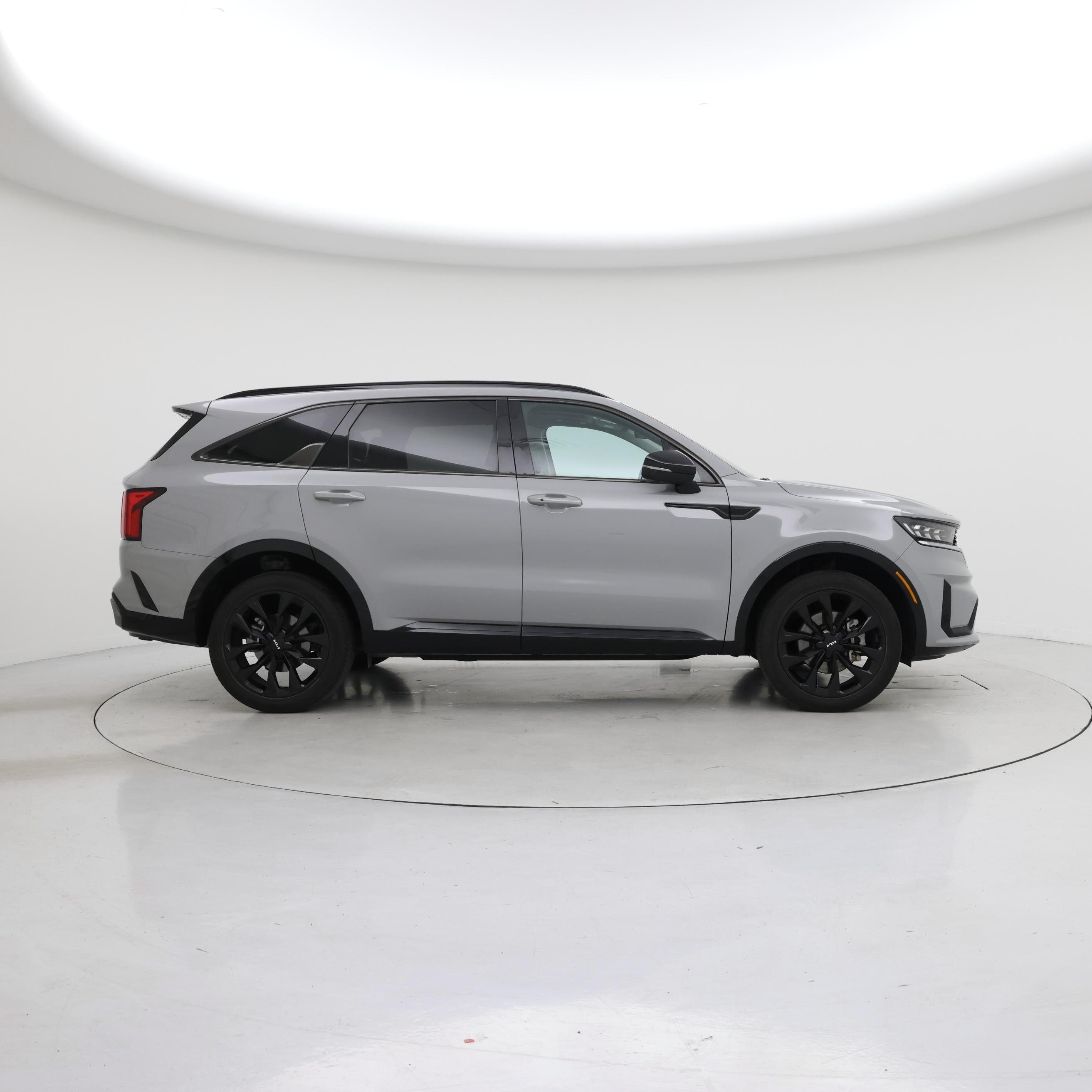 Thumbnail: 2023 Kia Sorento - 7