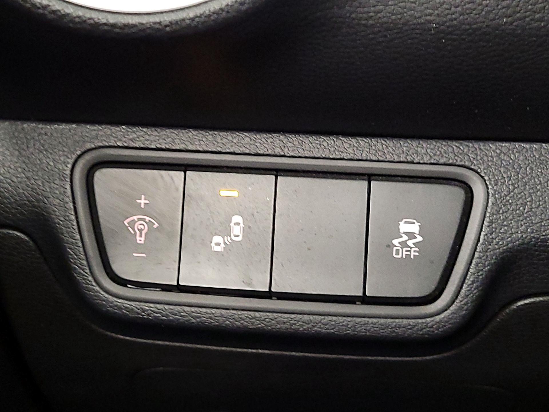 Thumbnail: 2023 Kia Forte - 13