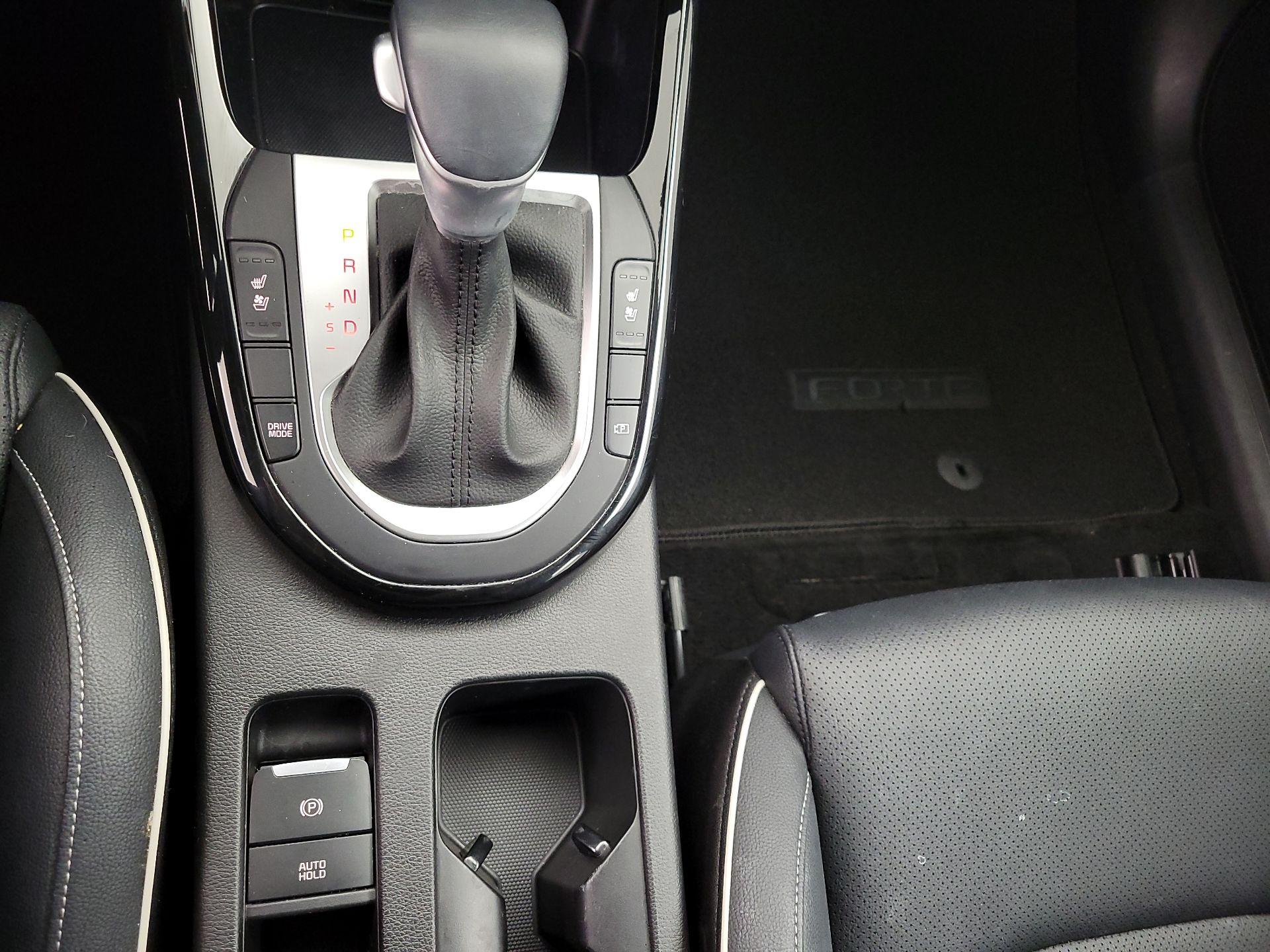 Thumbnail: 2023 Kia Forte - 18