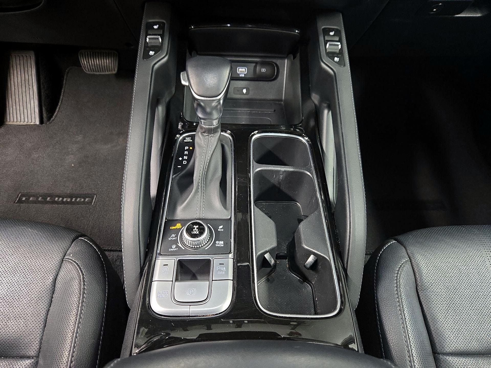 Thumbnail: 2022 Kia Telluride - 18