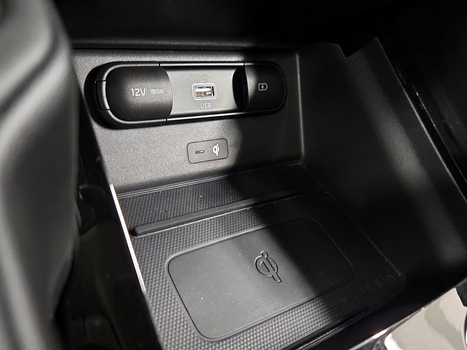 Thumbnail: 2022 Kia Telluride - 19