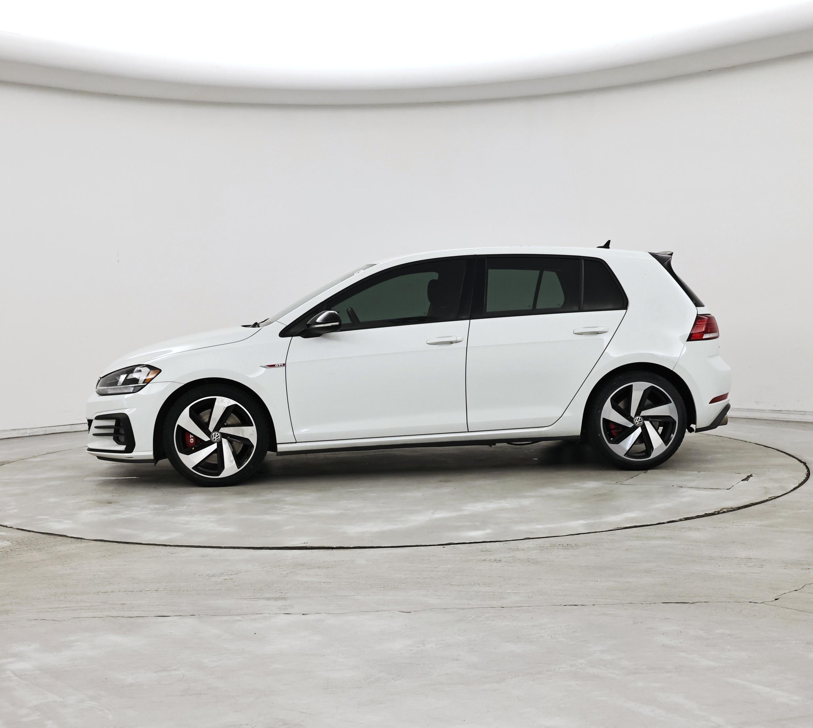 Thumbnail: 2021 Volkswagen Golf - 3