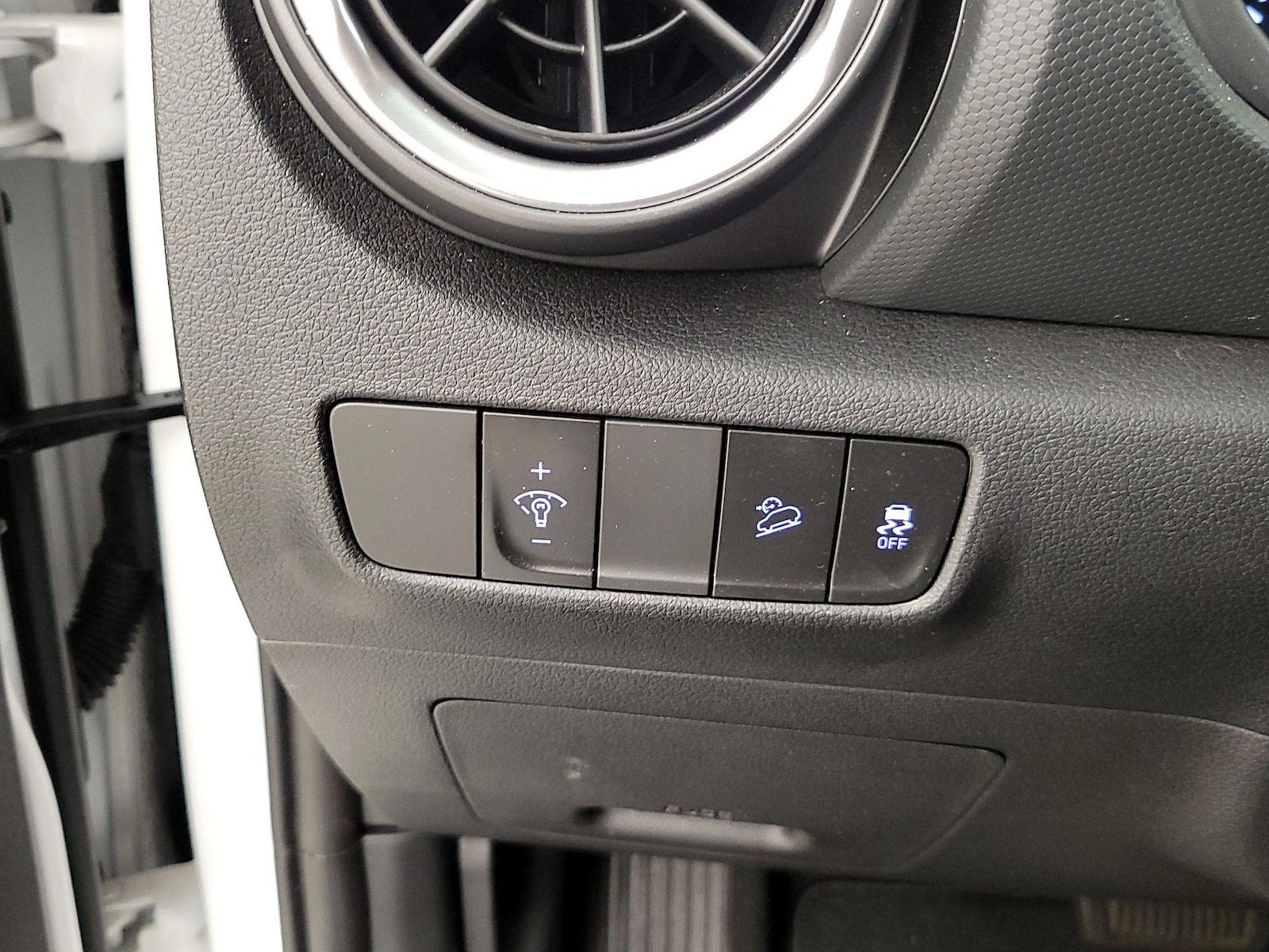 2023 Hyundai Kona SEL - Photo 14