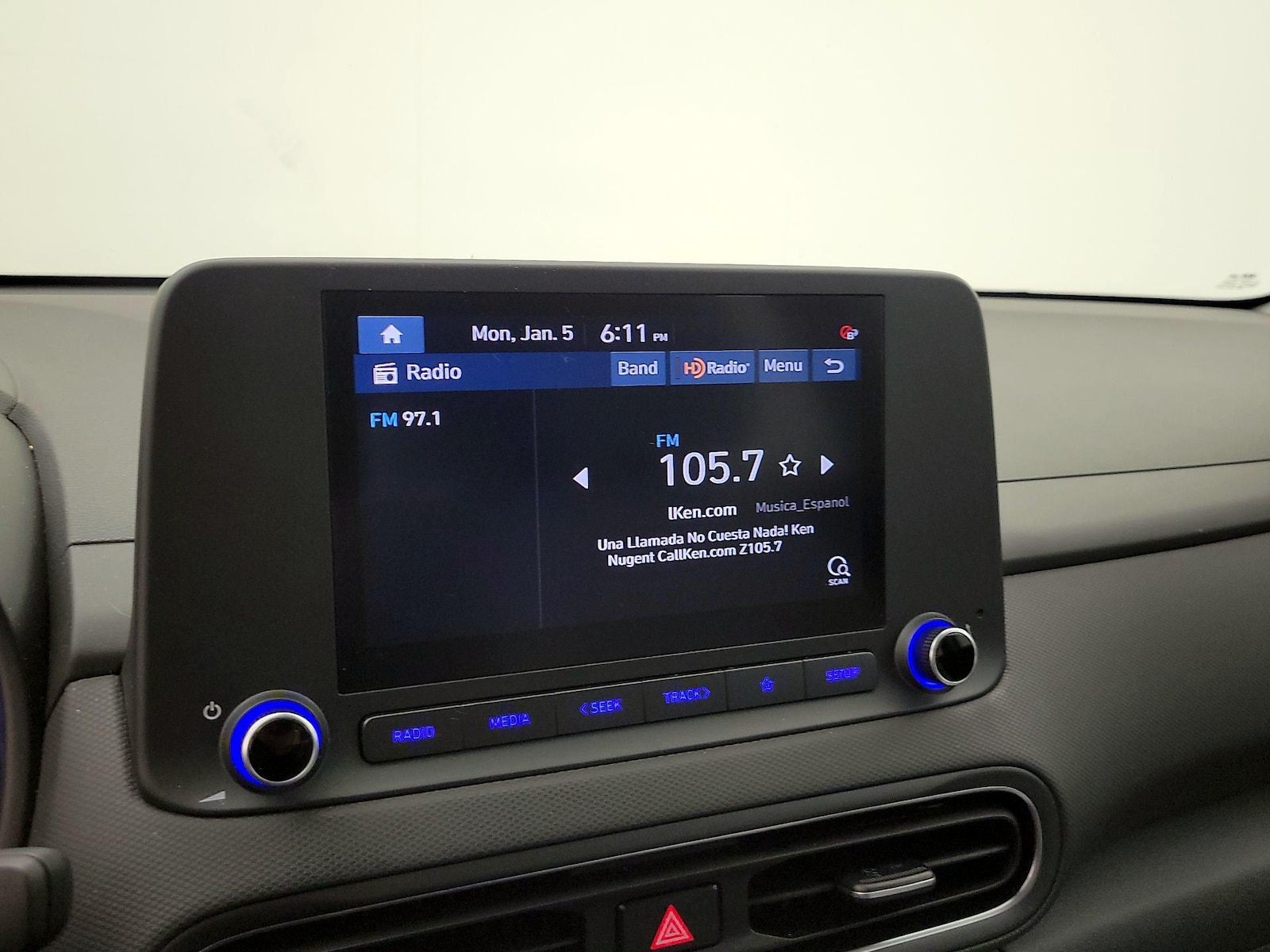 2023 Hyundai Kona SEL - Photo 16