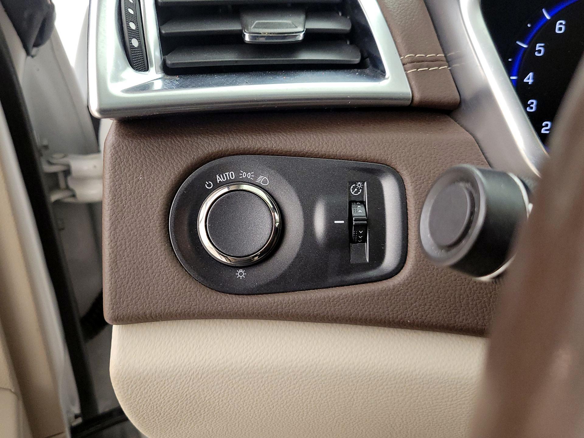 Thumbnail: 2016 Cadillac SRX - 13