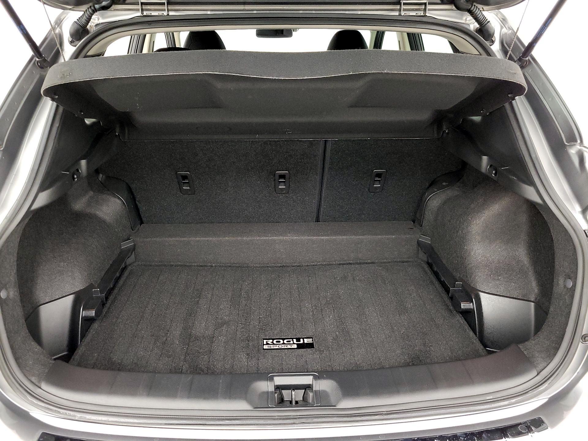 Thumbnail: 2020 Nissan Rogue Sport - 20