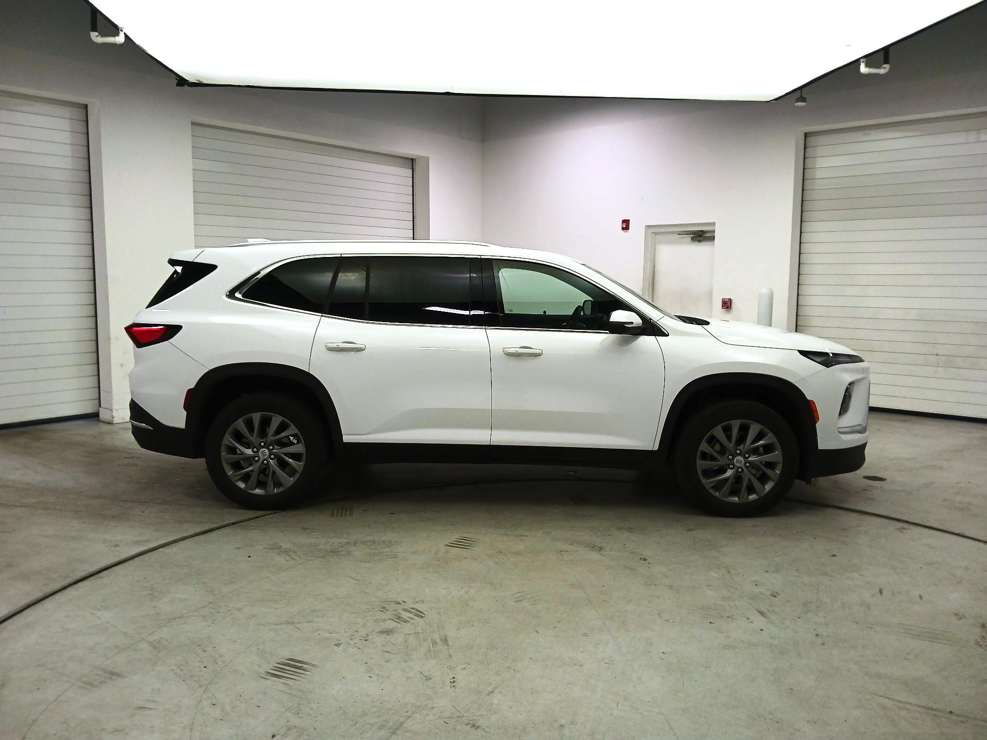 Thumbnail: 2025 Buick Enclave - 4