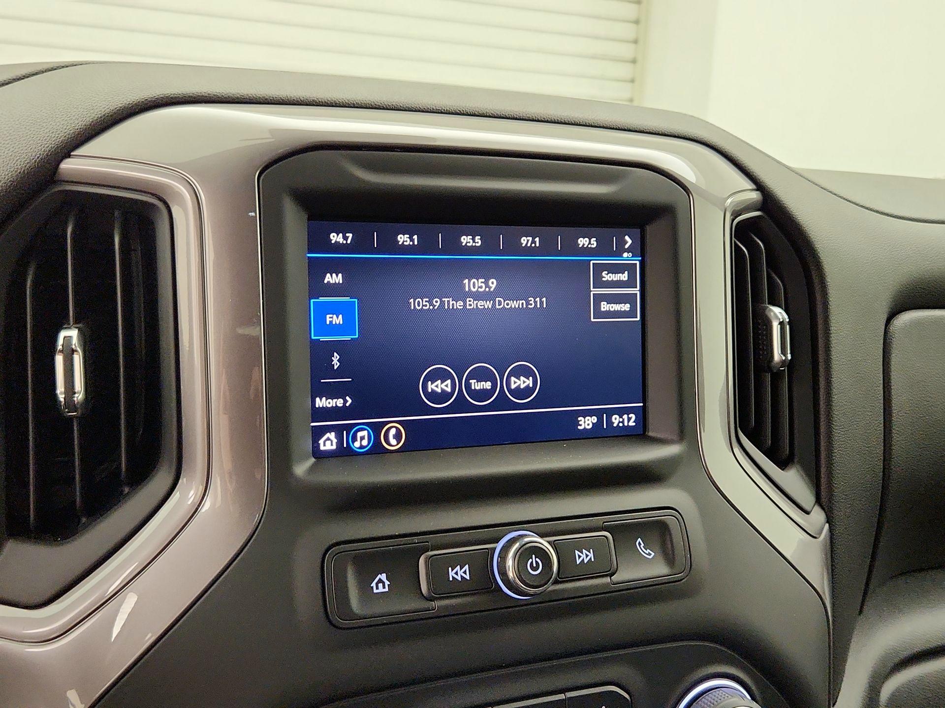 Thumbnail: 2022 Chevrolet Silverado 1500 - 15