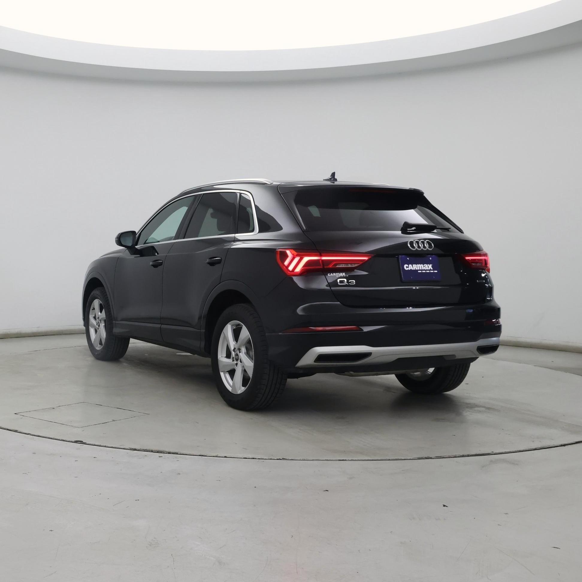 Thumbnail: 2022 Audi Q3 - 2