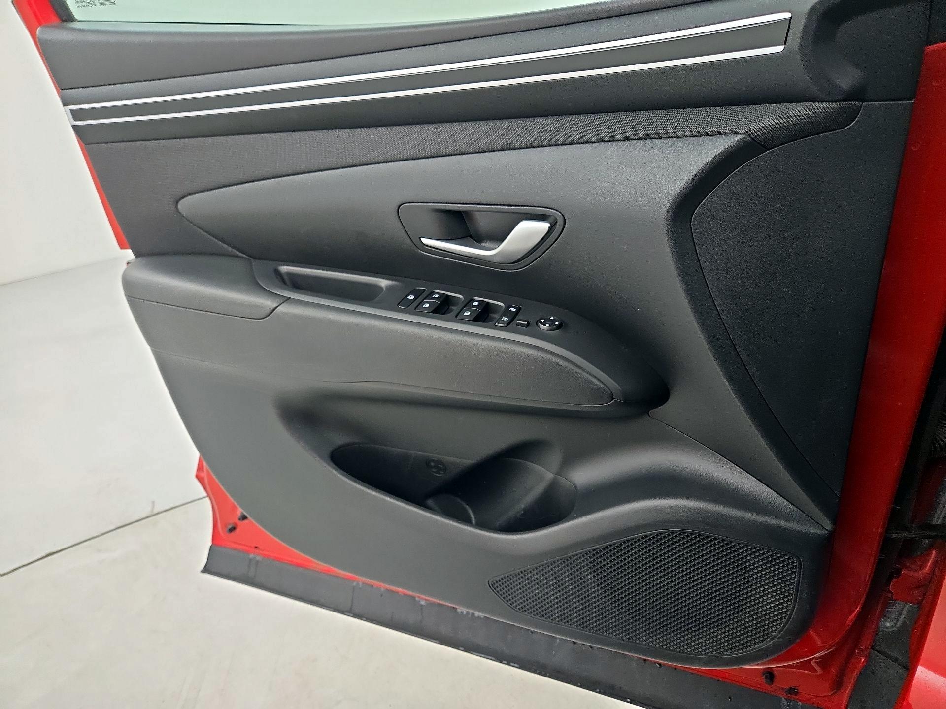 Thumbnail: 2023 Hyundai Tucson - 12