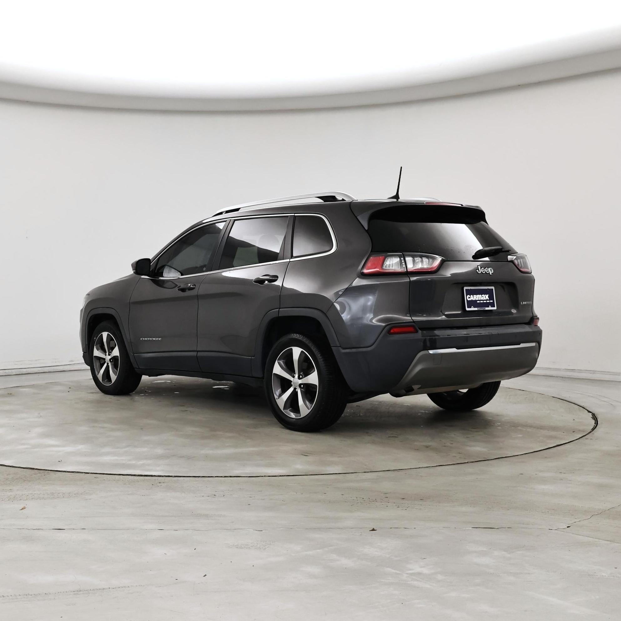 Thumbnail: 2019 Jeep Cherokee - 2