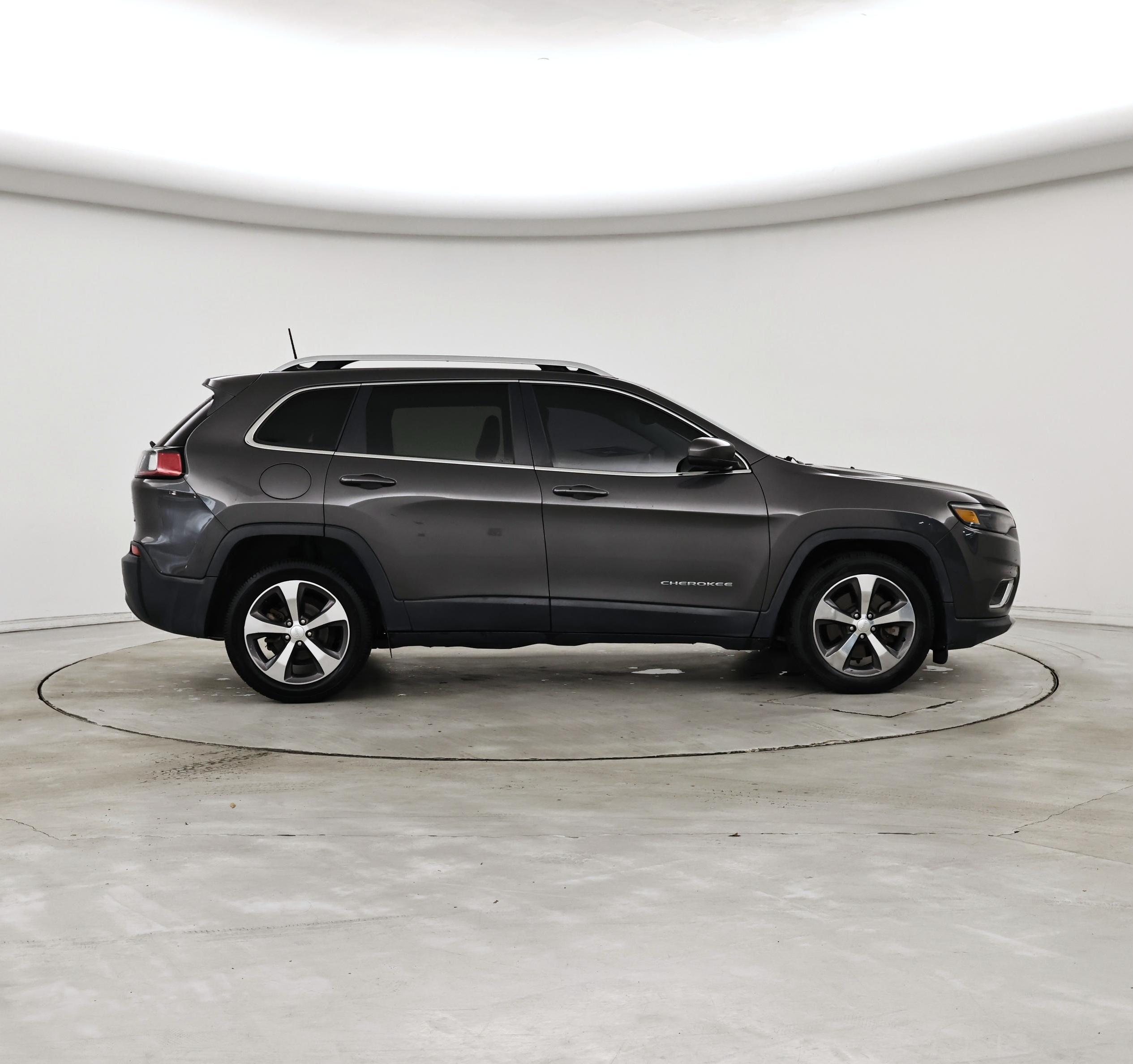 Thumbnail: 2019 Jeep Cherokee - 7