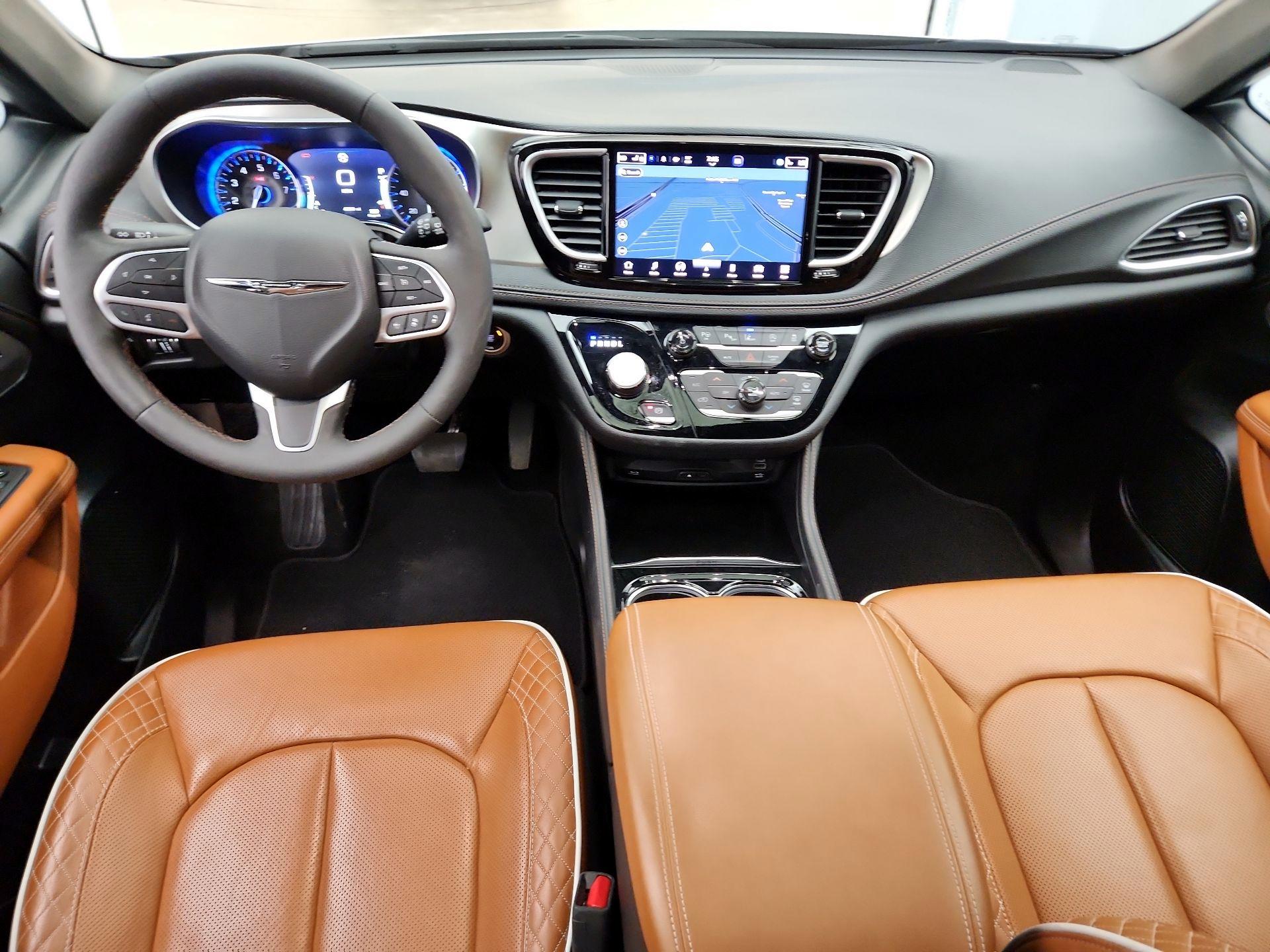 Thumbnail: 2024 Chrysler Pacifica - 9