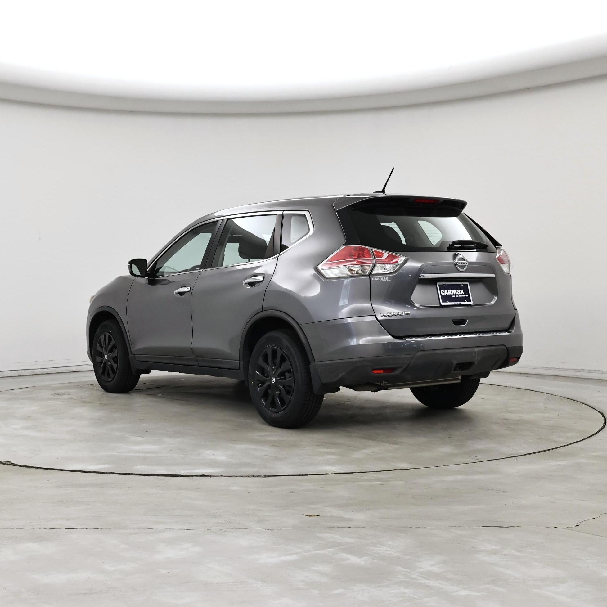 Thumbnail: 2015 Nissan Rogue - 2