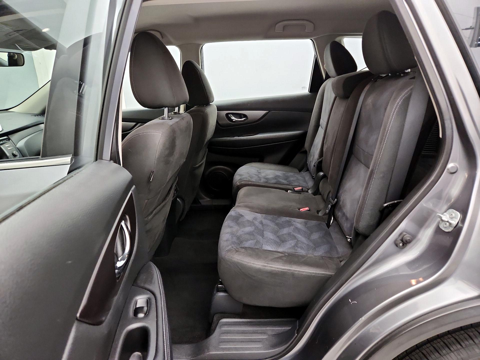 Thumbnail: 2015 Nissan Rogue - 19