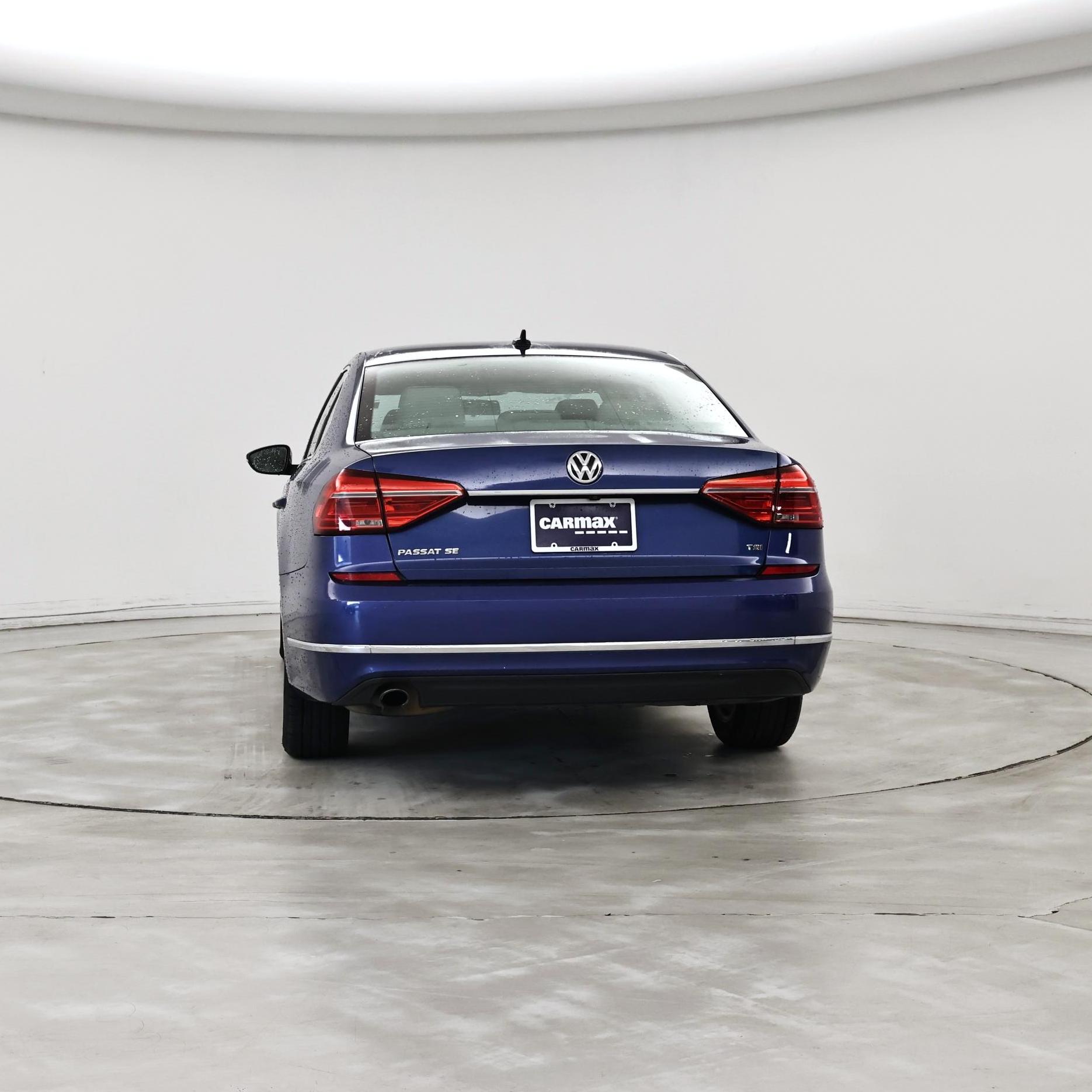 Thumbnail: 2016 Volkswagen Passat - 6