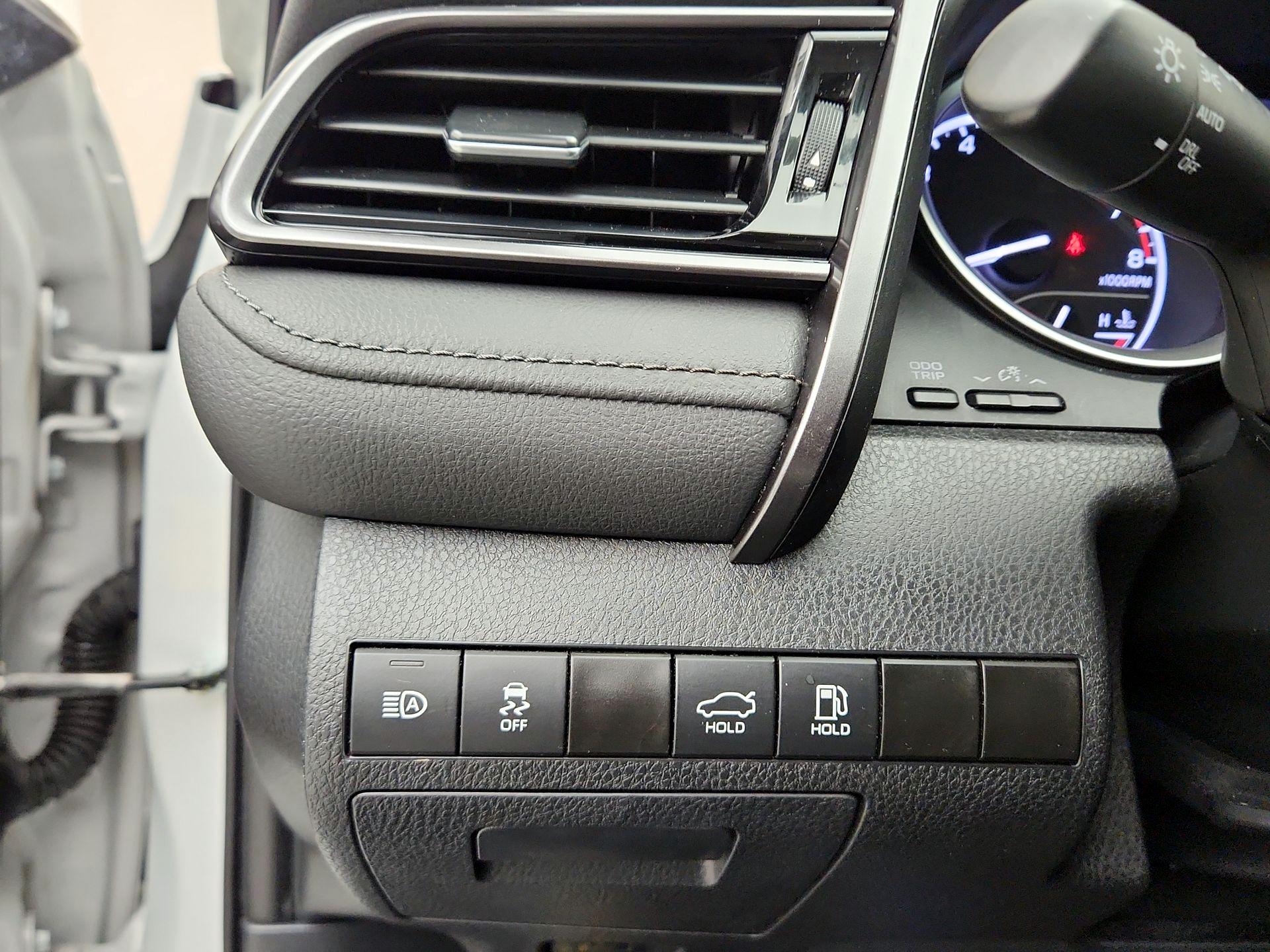 Thumbnail: 2023 Toyota Camry - 13