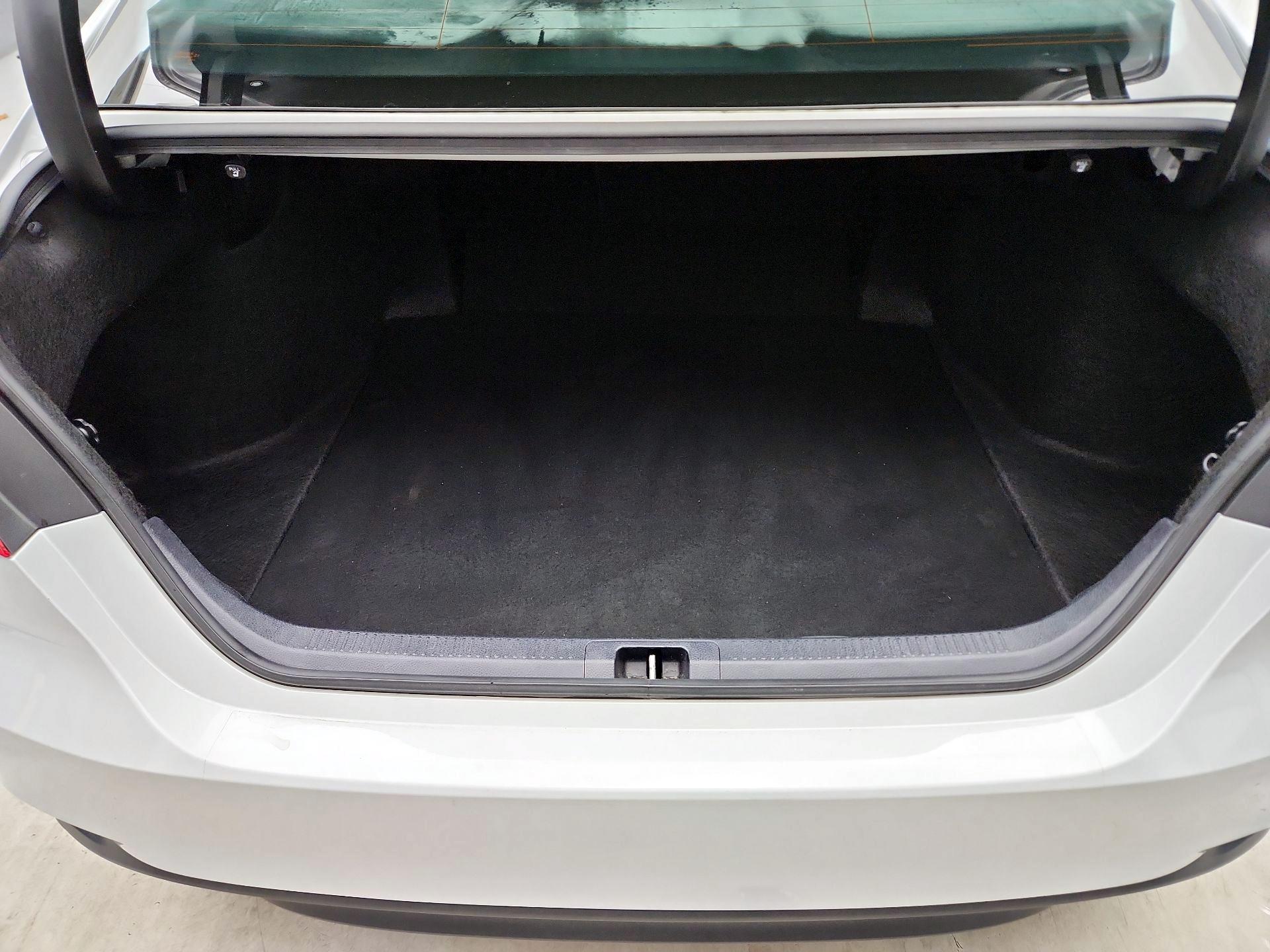 Thumbnail: 2023 Toyota Camry - 20