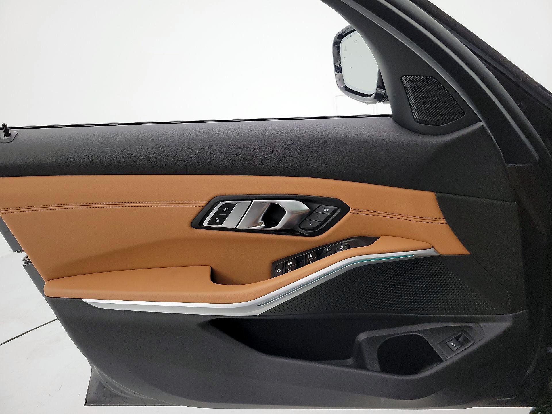 Thumbnail: 2021 BMW 3 Series - 12