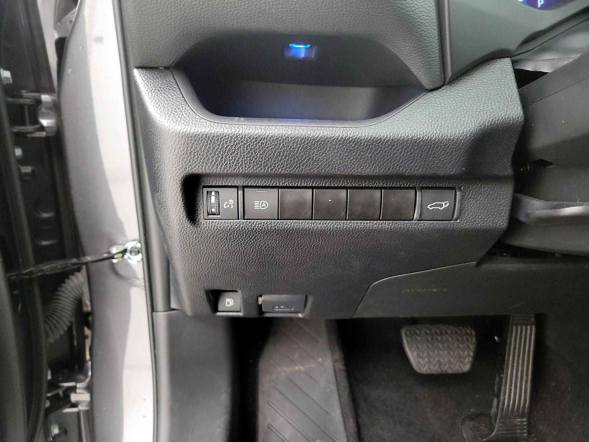 Thumbnail: 2024 Toyota RAV4 - 13