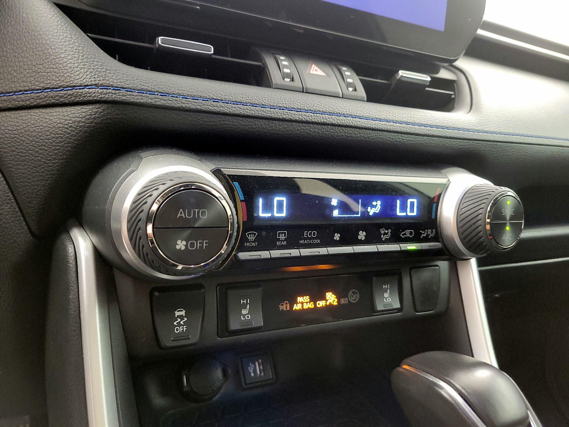 Thumbnail: 2024 Toyota RAV4 - 16