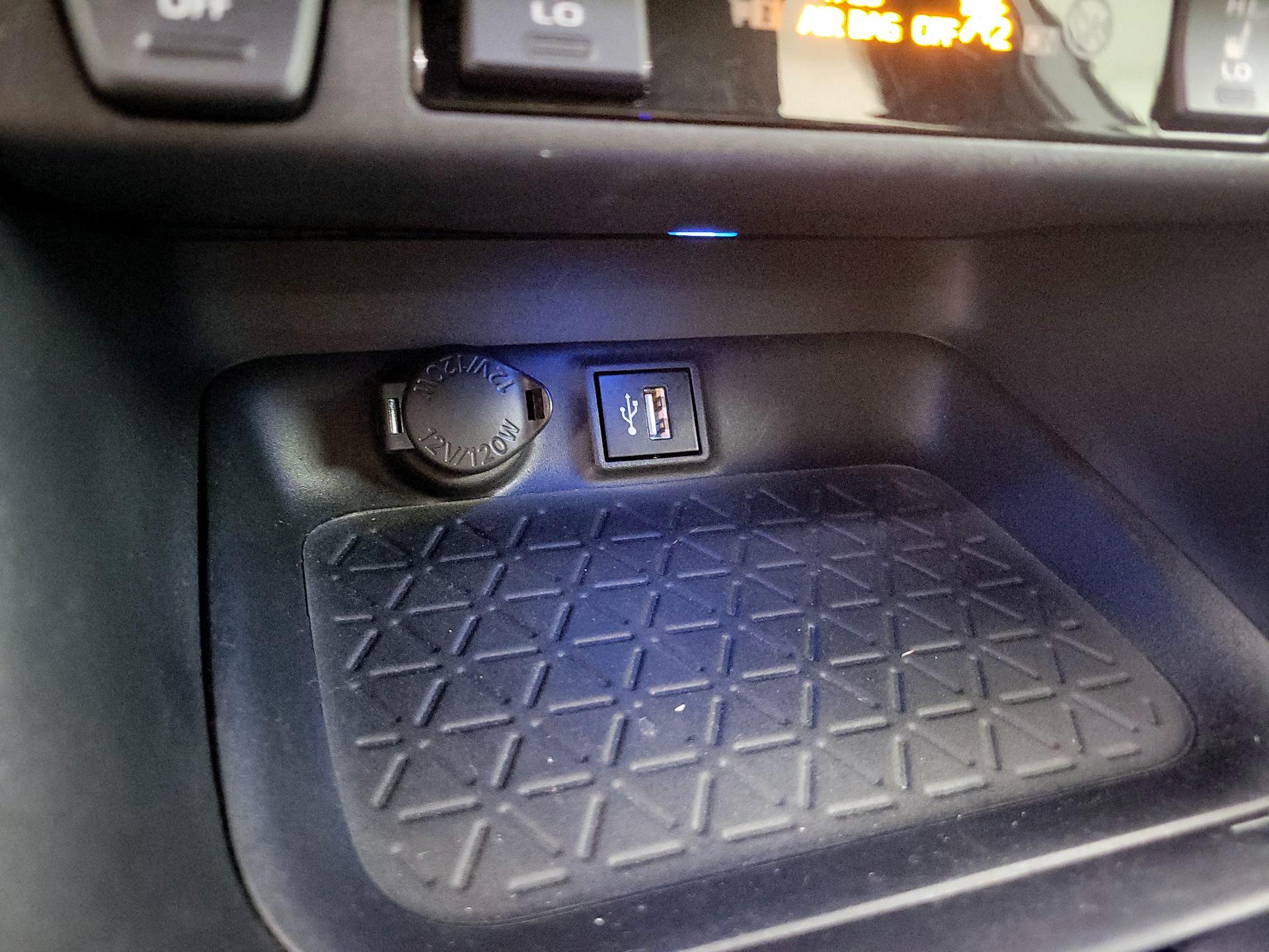 Thumbnail: 2024 Toyota RAV4 - 18