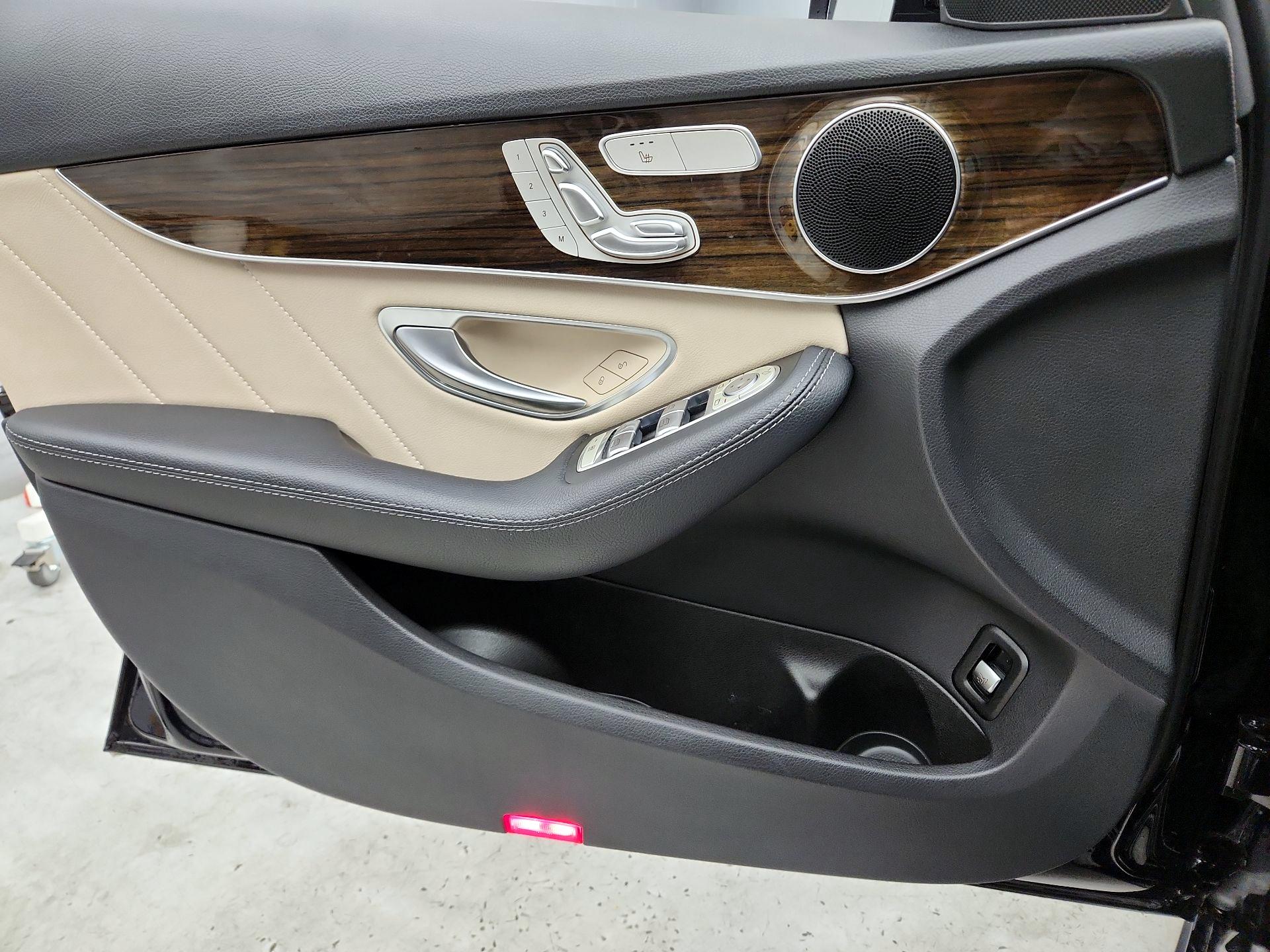 Thumbnail: 2019 Mercedes-Benz C-Class - 12