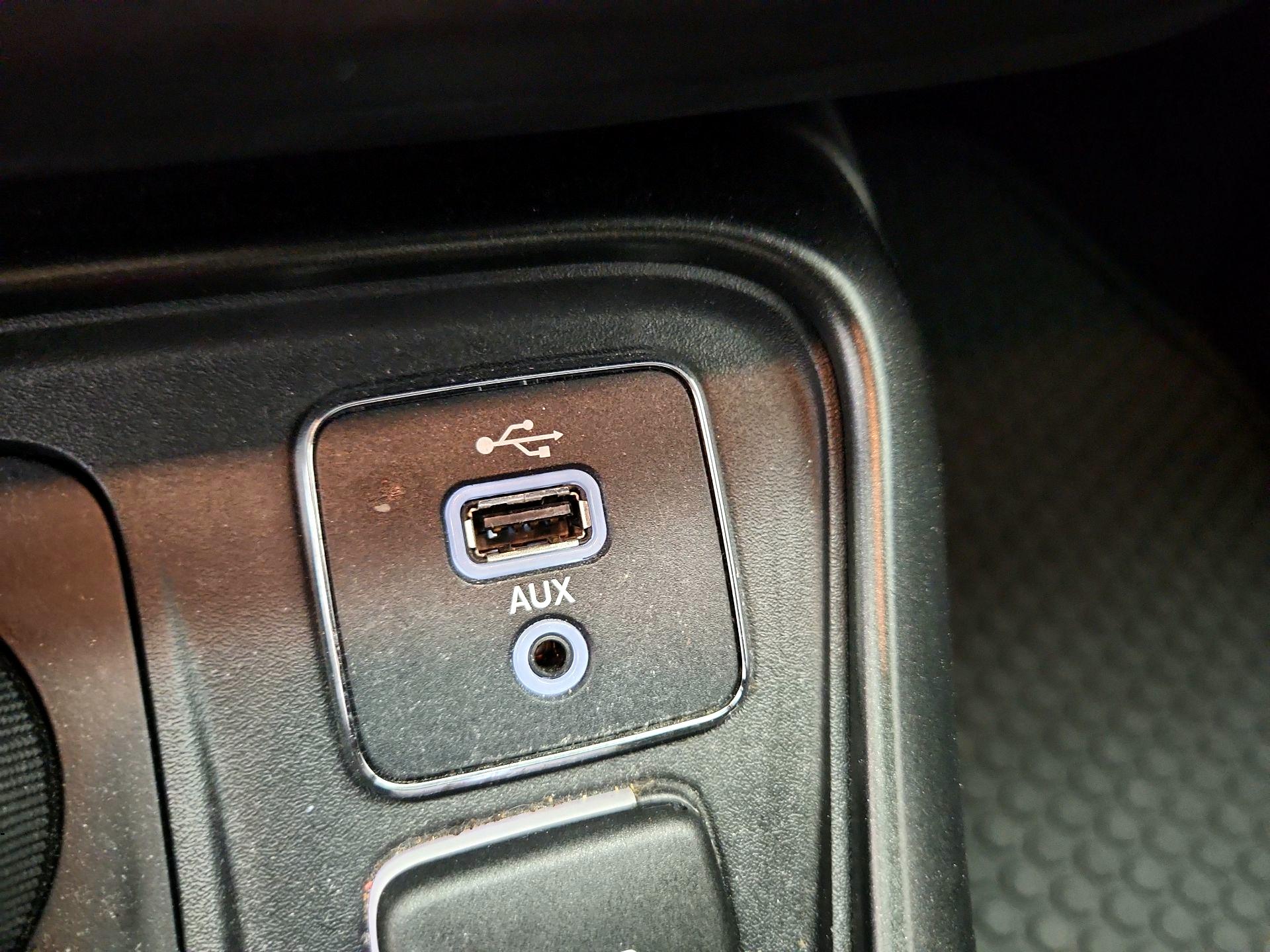 Thumbnail: 2018 Jeep Compass - 18