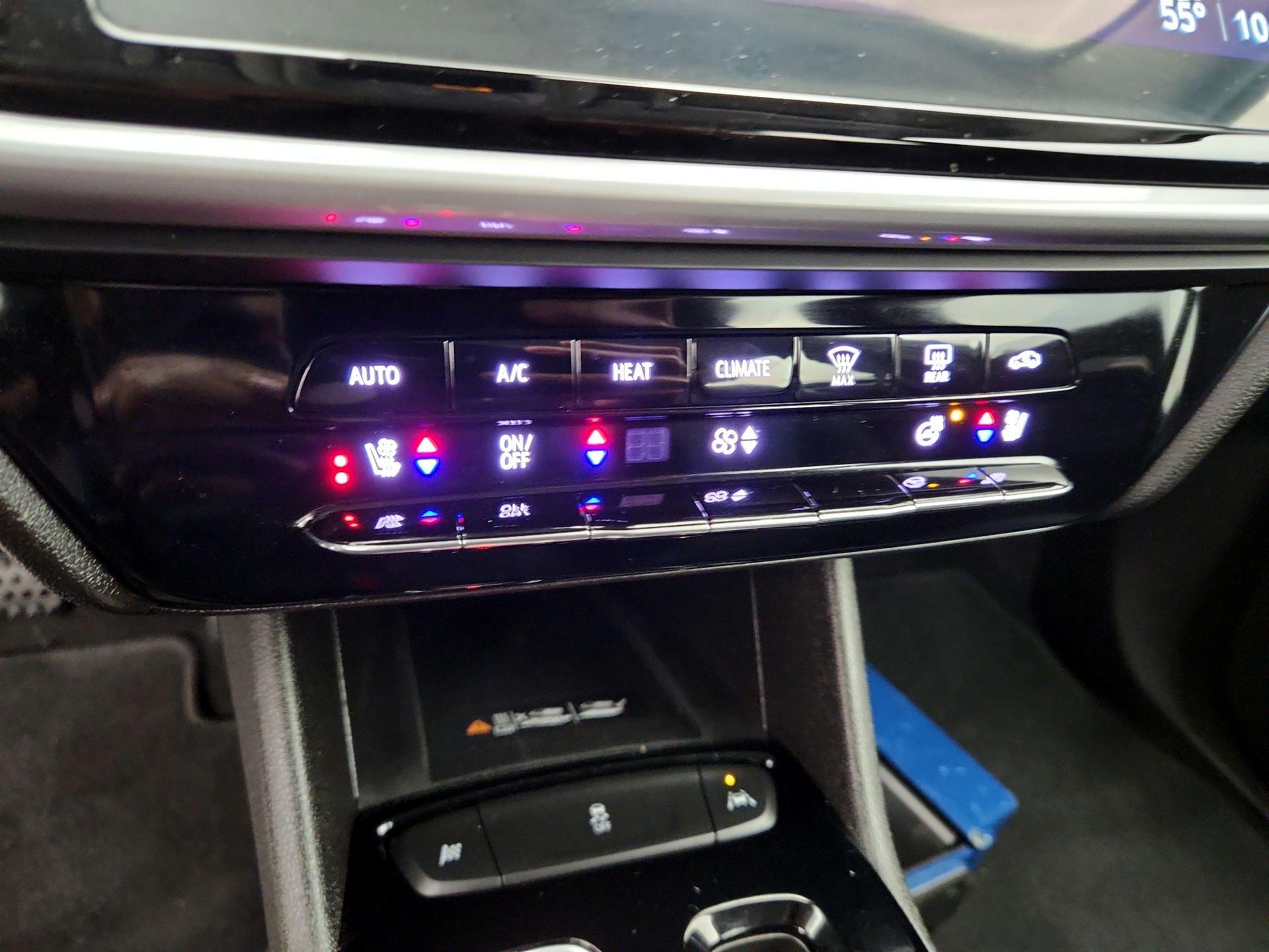 Thumbnail: 2023 Chevrolet Bolt EUV - 16