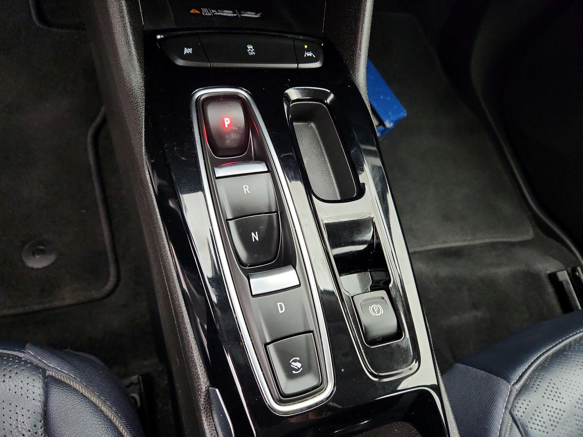 Thumbnail: 2023 Chevrolet Bolt EUV - 17