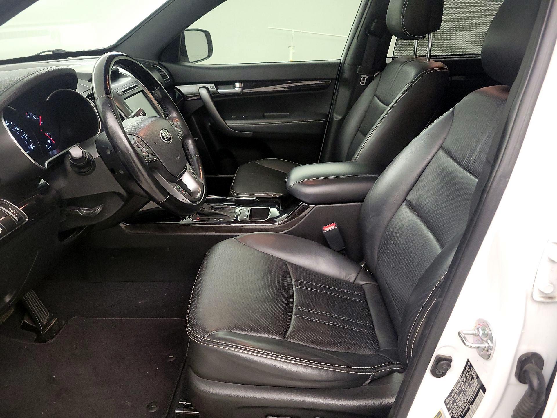 Thumbnail: 2014 Kia Sorento - 11