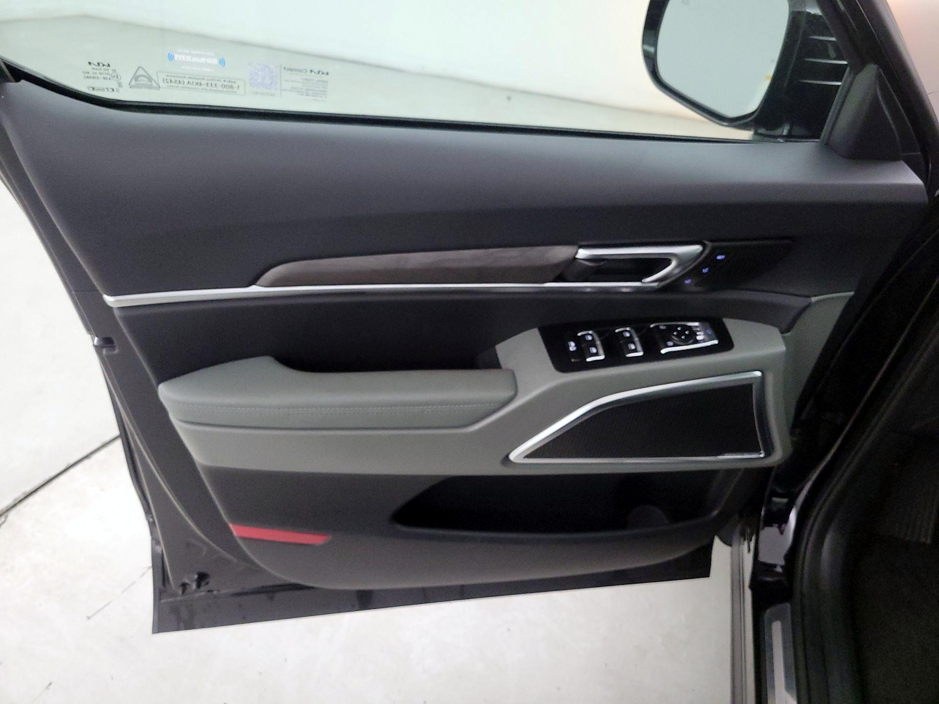 Thumbnail: 2024 Kia Telluride - 12