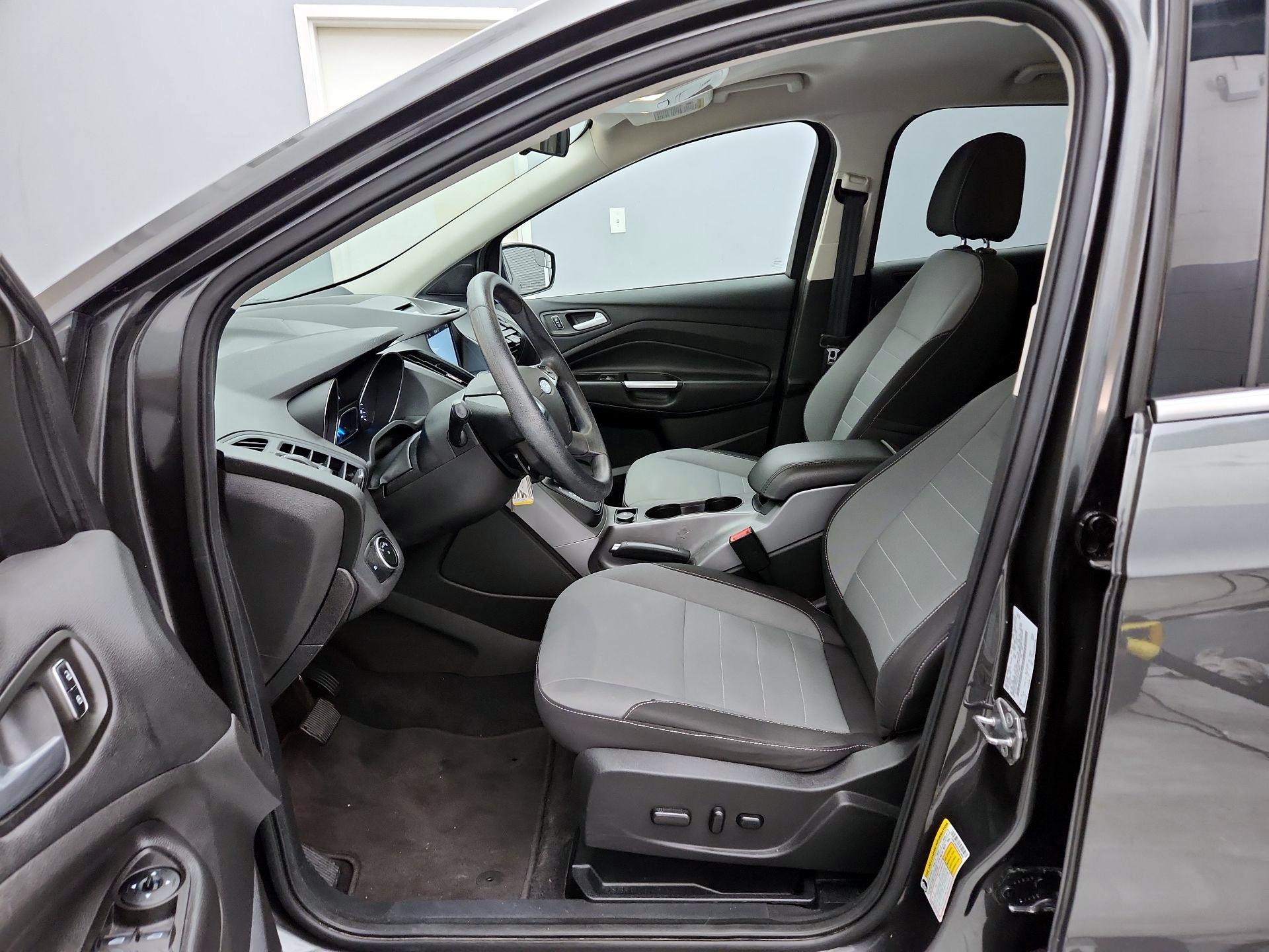 Thumbnail: 2016 Ford Escape - 11