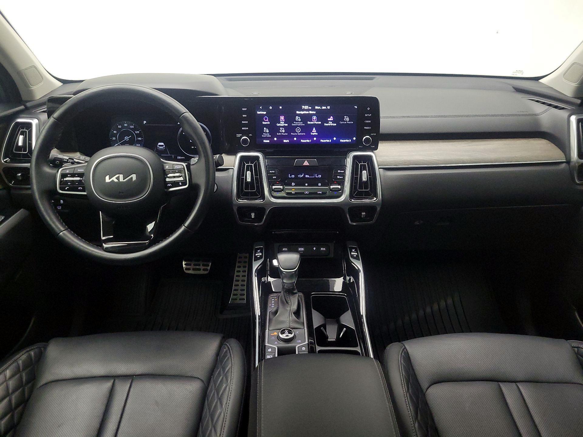 Thumbnail: 2023 Kia Sorento - 9