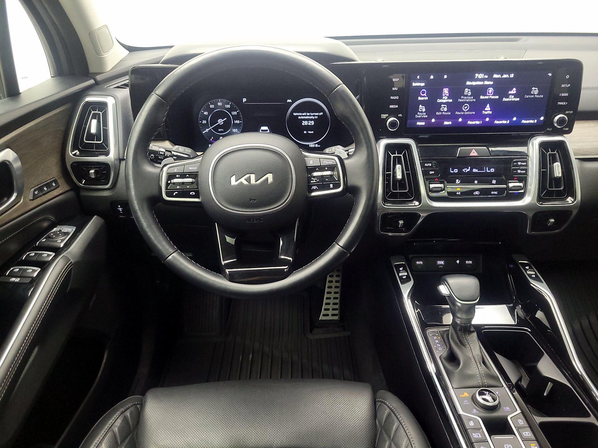 Thumbnail: 2023 Kia Sorento - 10