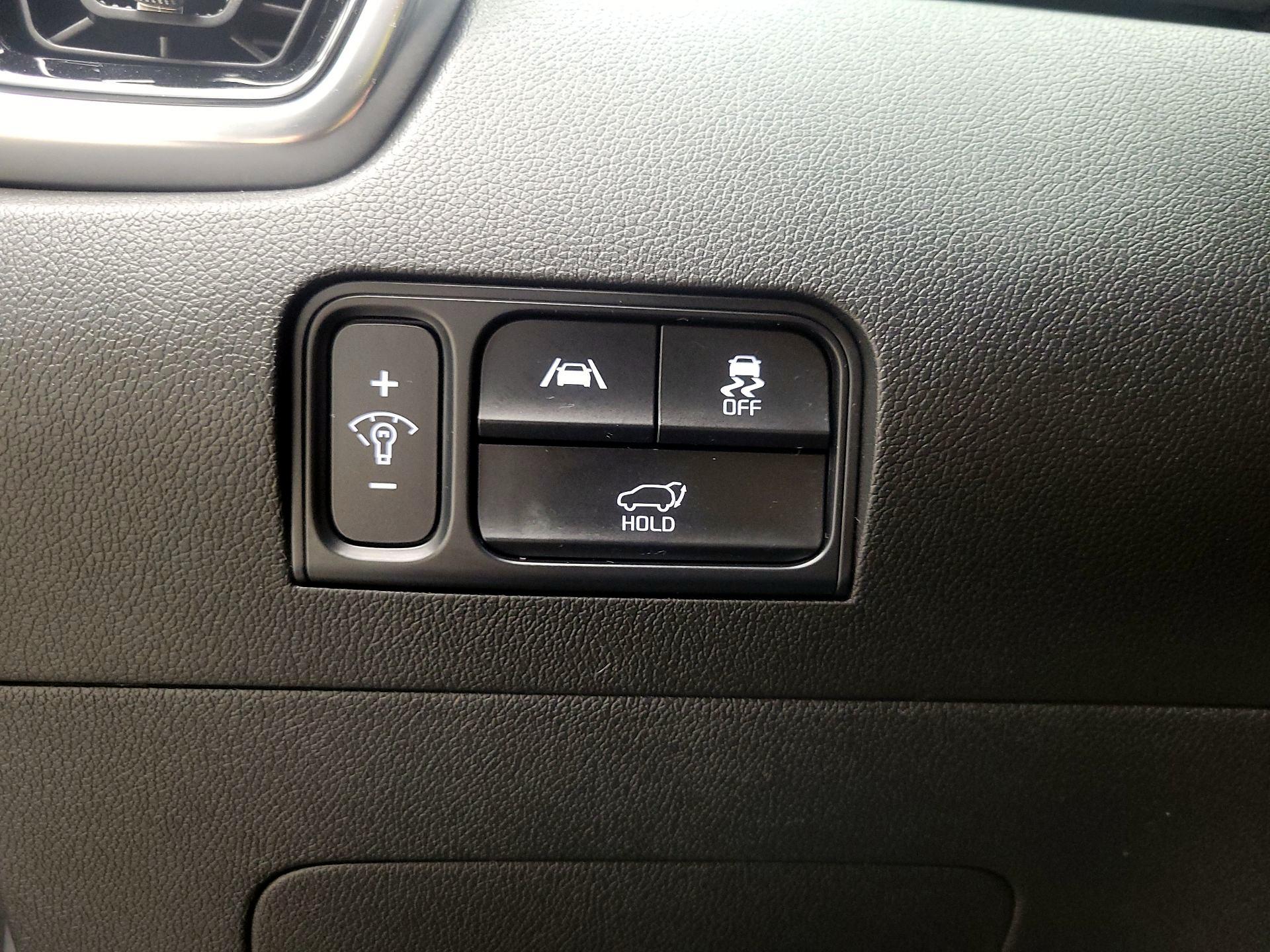 Thumbnail: 2023 Kia Sorento - 13