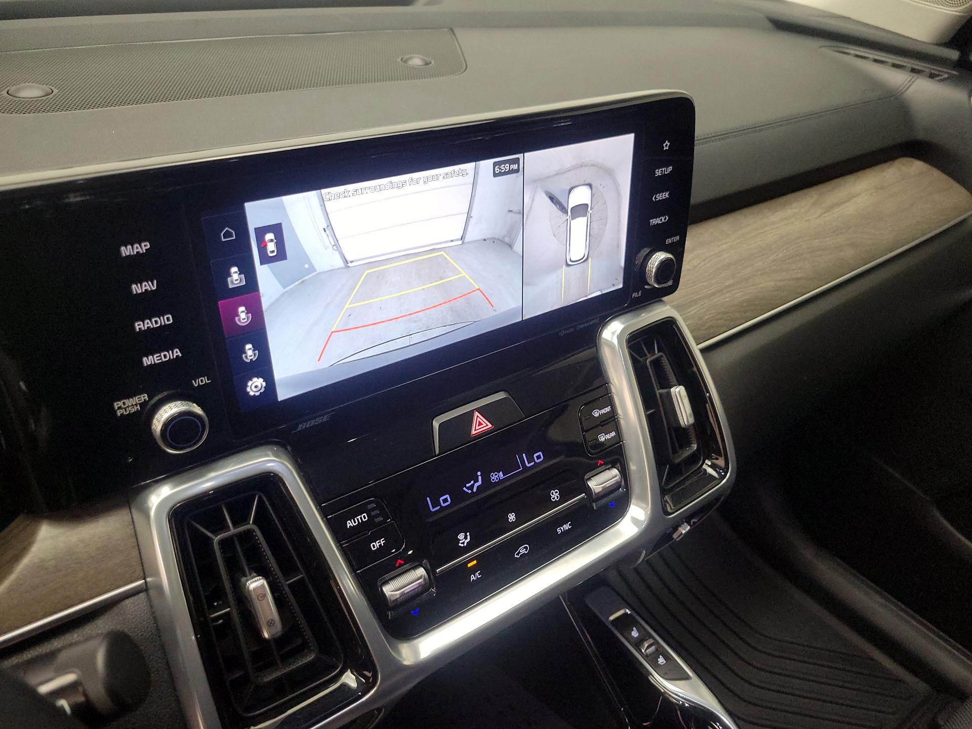 Thumbnail: 2023 Kia Sorento - 15