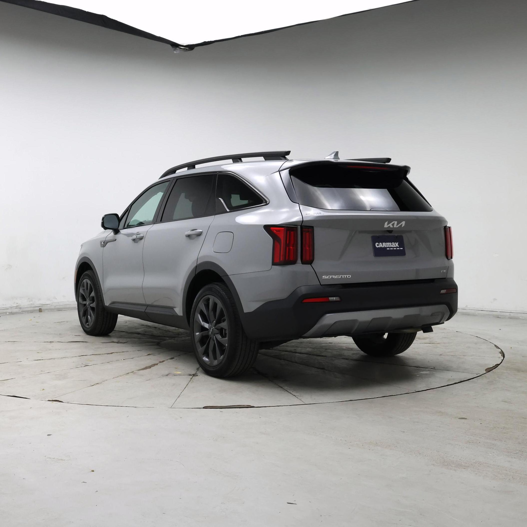 Thumbnail: 2023 Kia Sorento - 2