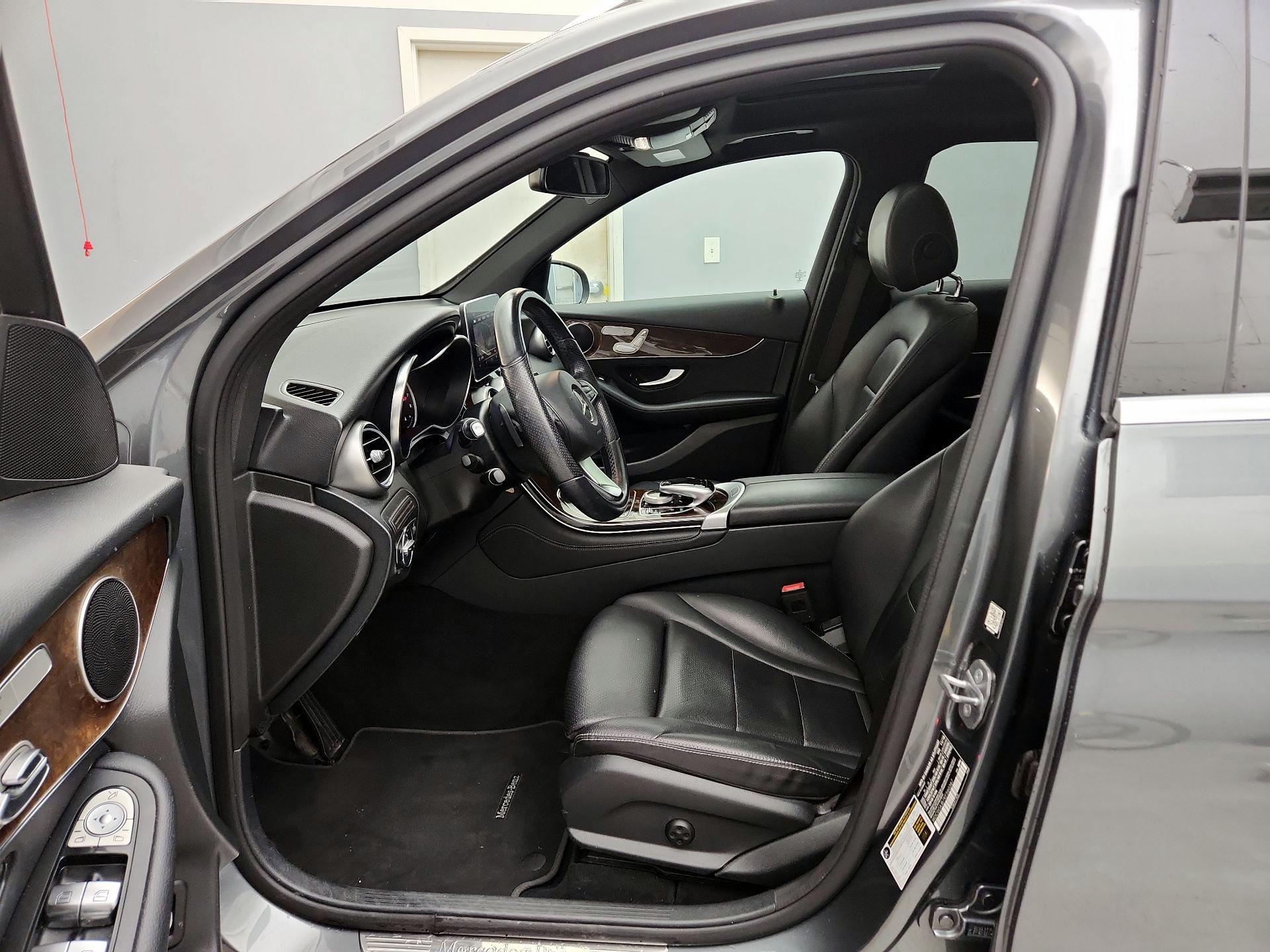 Thumbnail: 2019 Mercedes-Benz GLC - 11