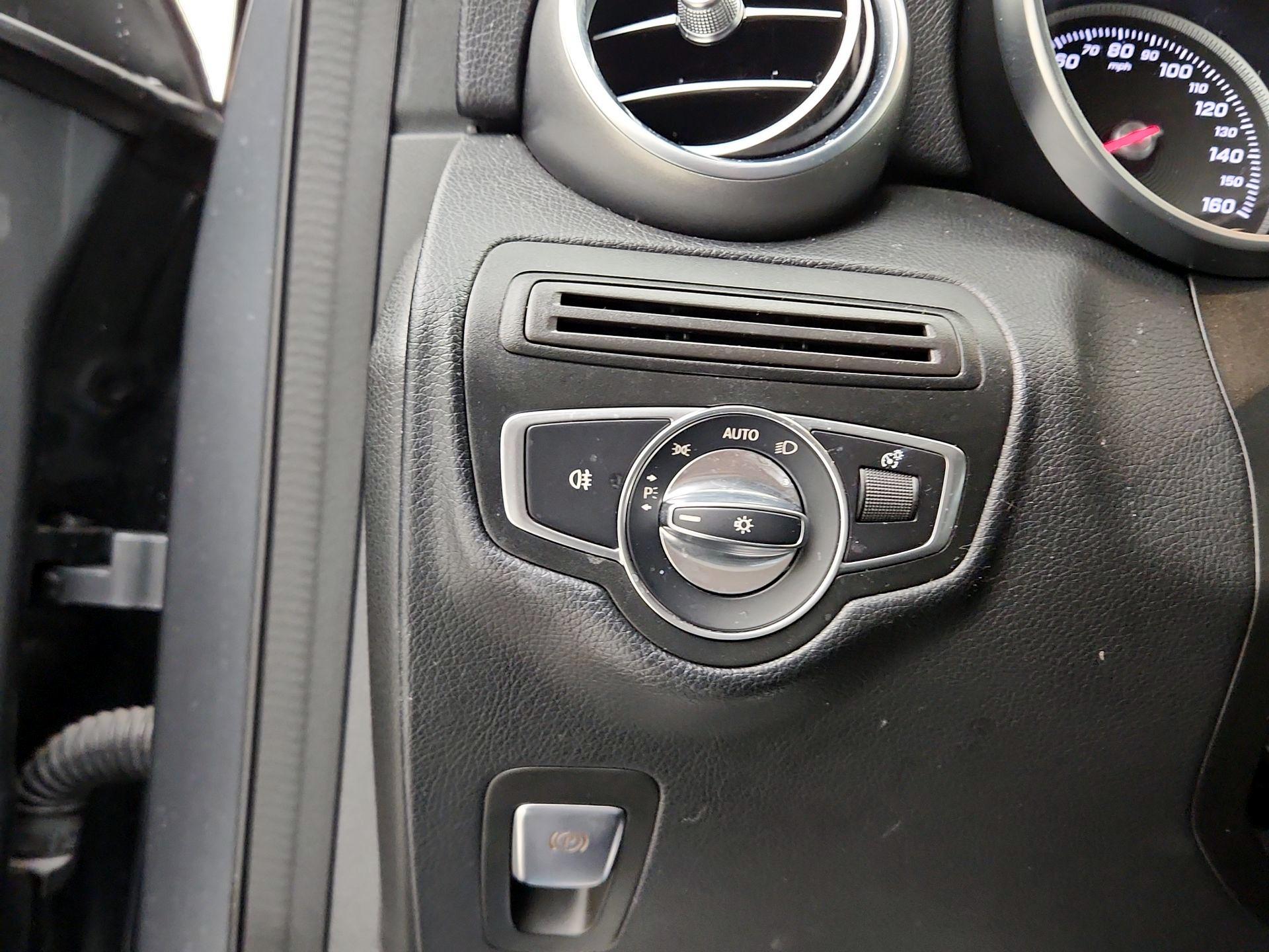 Thumbnail: 2019 Mercedes-Benz GLC - 13